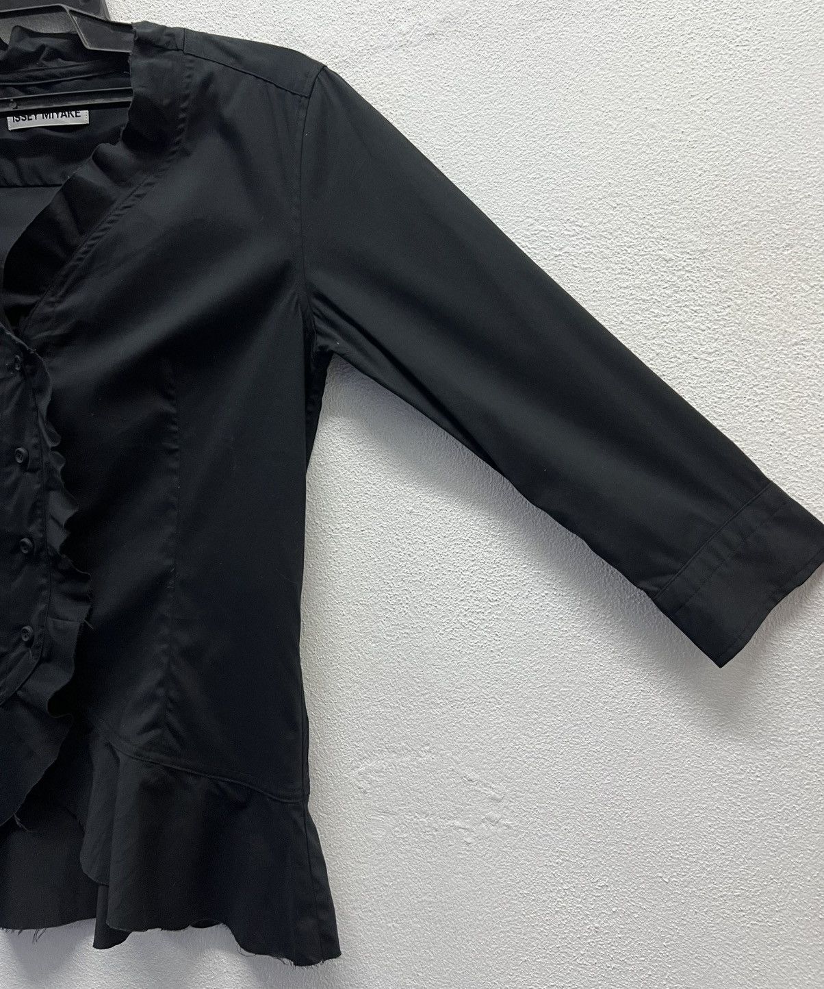 Issey Miyake × Vintage Issey Miyake Black Ruffle Blouse – Size 2 – Made in Japan Size M / US 6-8 / IT 42-44 - 4 Thumbnail