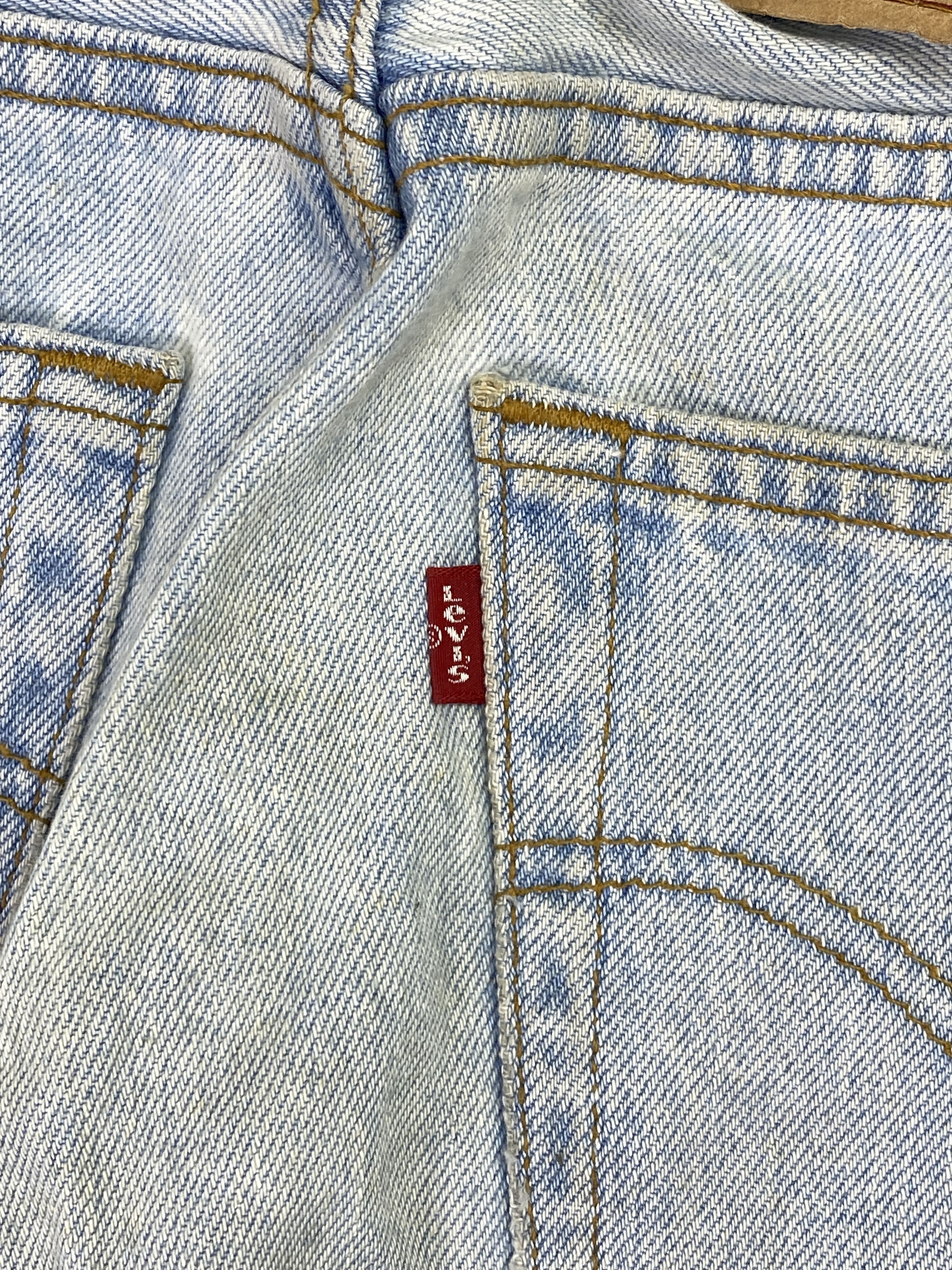 Levi's Vintage Levis 501 Light Washed Jeans DP2856 Size US 28 / EU 44 - 11 Thumbnail