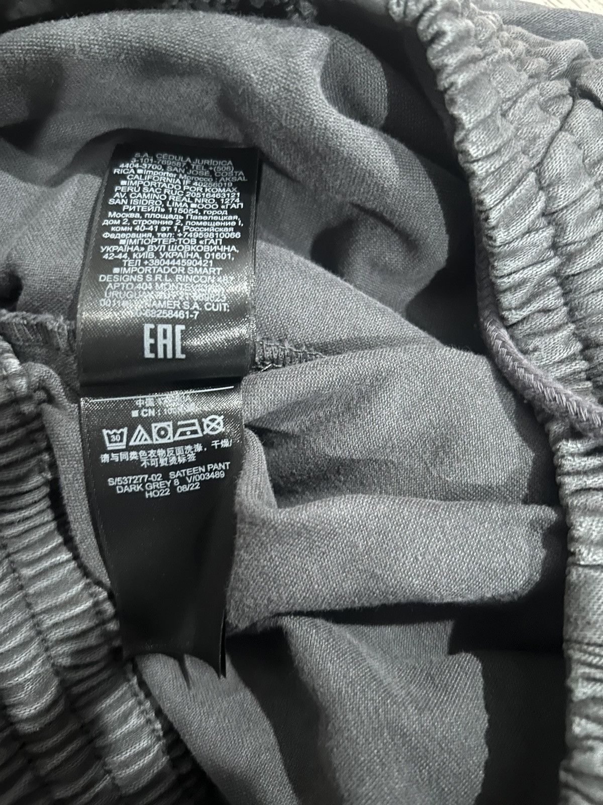 Balenciaga × Gap × Kanye West Yeezy Gap Sateen Cargo Pants Dark Grey Size US 30 / EU 46 - 14 Thumbnail