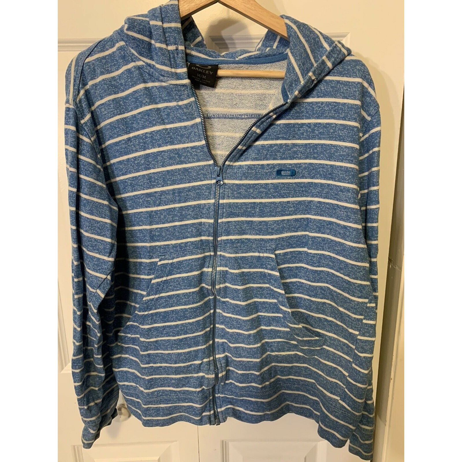 Oakley Oakley Women’s Sz M Hoodie Sweatshirt Jacket Blue Stripe Dra Size M / US 6-8 / IT 42-44 - 1 Thumbnail