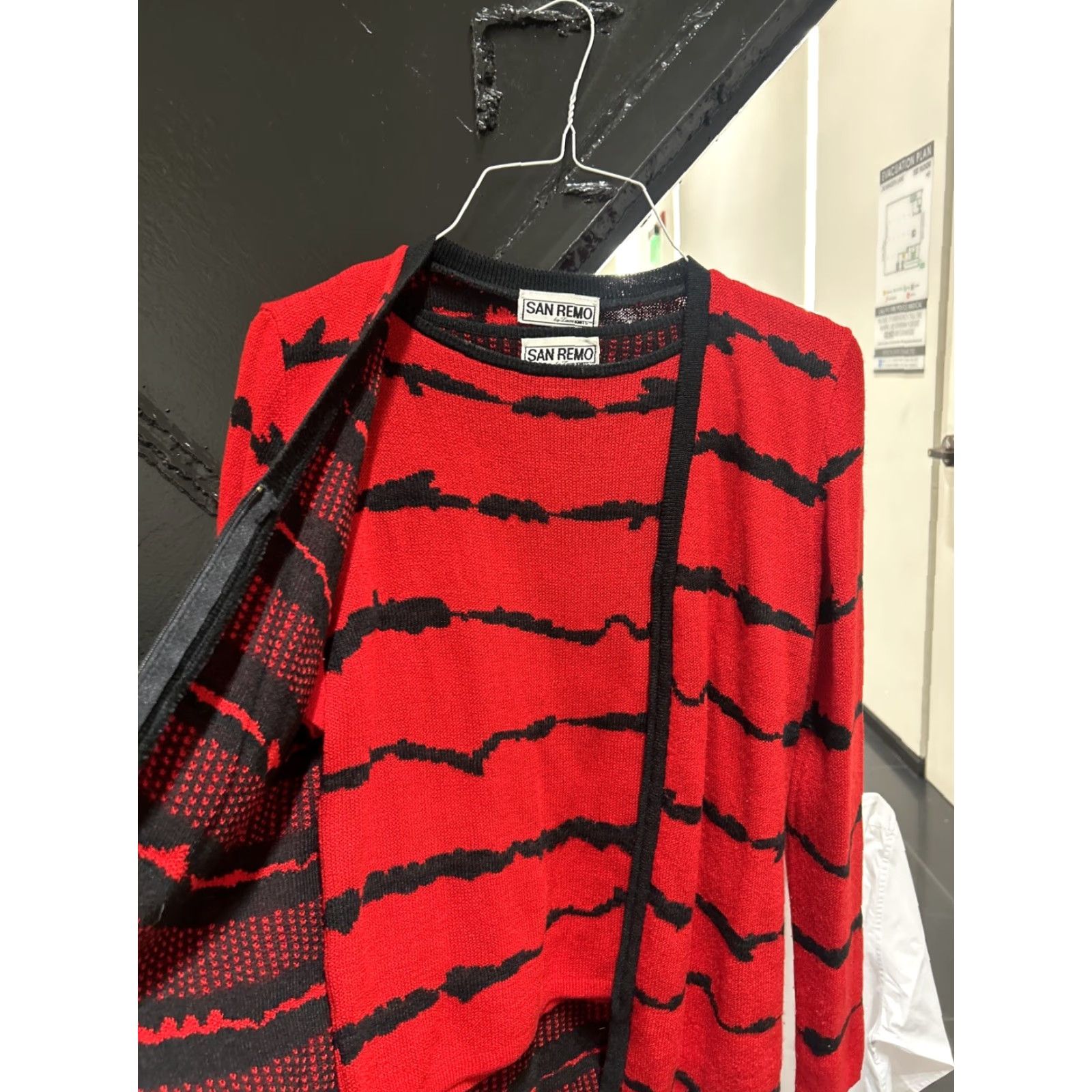 Vintage San Remo Womens Cardigan LARGE Red Zebra Buttons Size L / US 10 / IT 46 - 4 Thumbnail