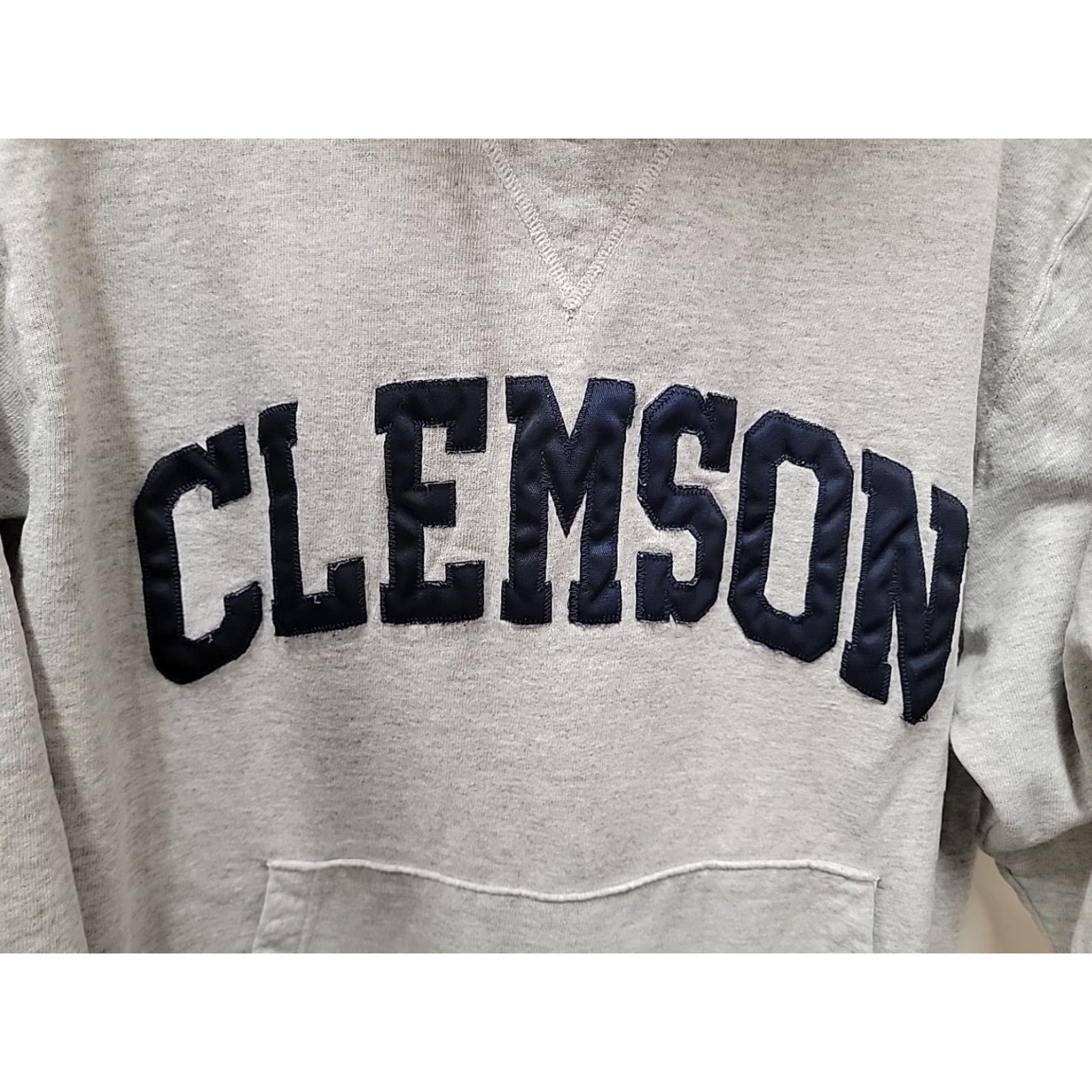 Champion VINTAGE Champion Sweatshirt Mens L Grey Clemson Tigers University Hoodie Crew Neck Pullover 90s College Sports Logo Embroidered Heavyweight Size US L / EU 52-54 / 3 - 3 Thumbnail