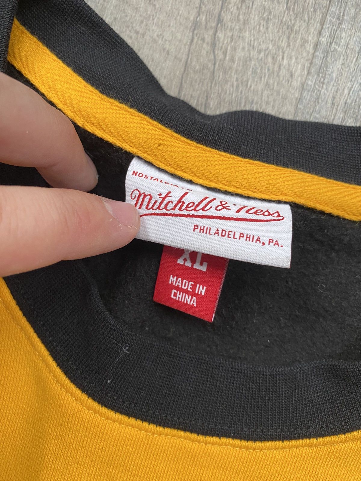 Mitchell & Ness 1991 Pittsburgh Penguins Stanley Cup Champions Sweater Size US XL / EU 56 / 4 - 3 Thumbnail