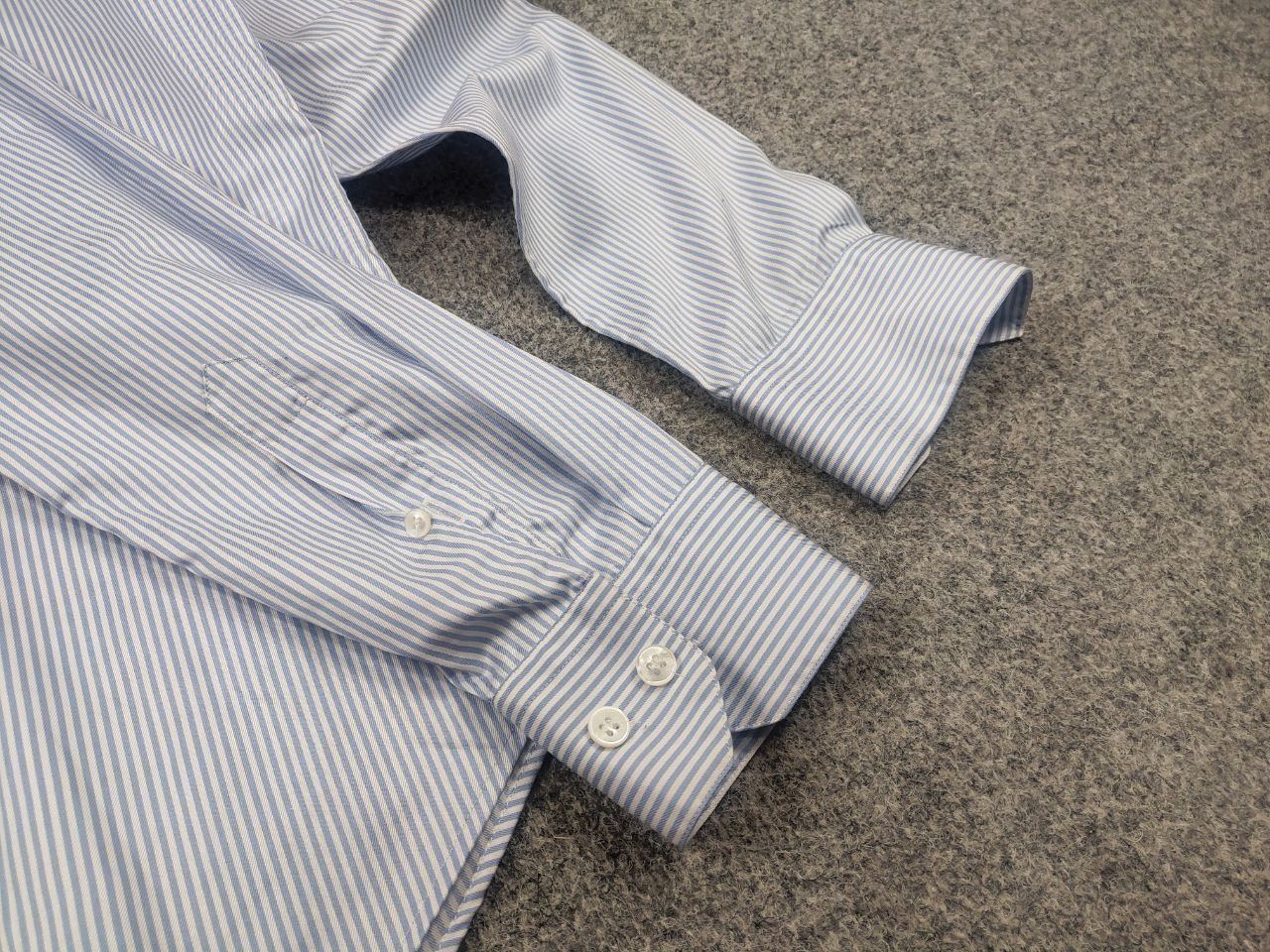 Giorgio Armani Giorgio Armani Design blue thin stripes Long sleeve shirt Size US M / EU 48-50 / 2 - 8 Thumbnail