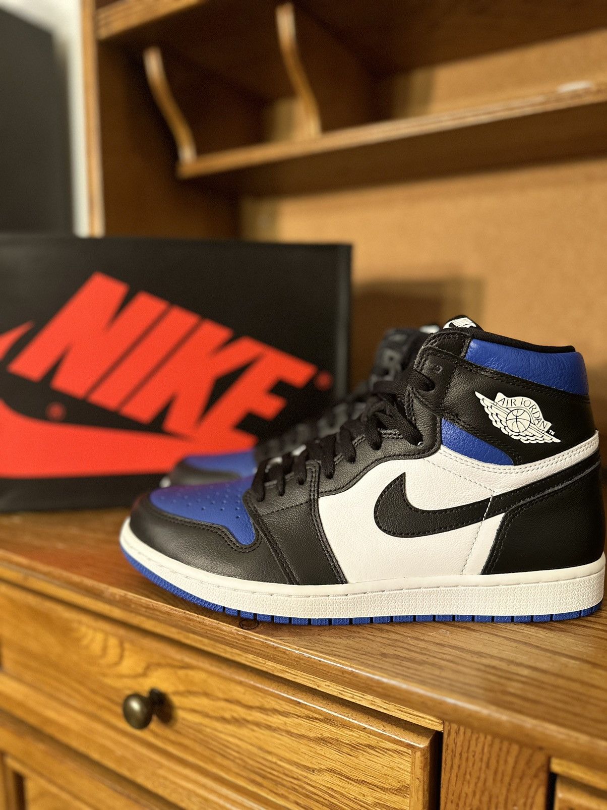 Jordan Brand Jordan 1 Retro High OG Royal Toe Size US 11 / EU 44 - 1 Thumbnail