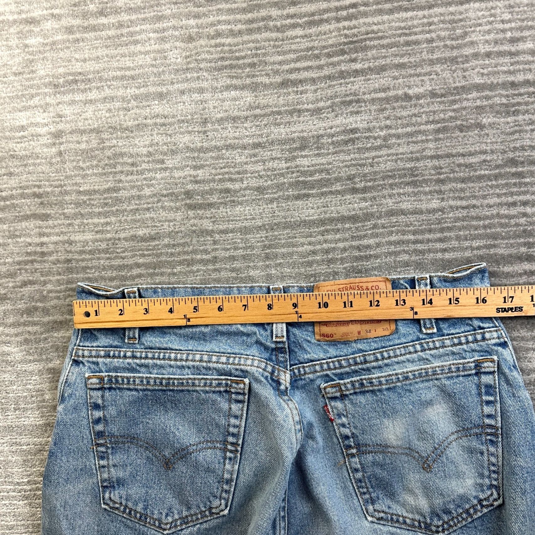 Levi's Levi's 560 Jeans Mens 34x30 Blue Denim Pants 90s USA Made Tapered Leg Size US 30 / EU 46 - 6 Thumbnail