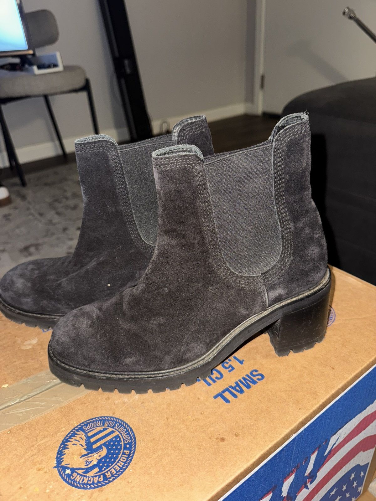 Pedro Garcia Pedro Garcia Suede Chelsea Boots Size US 8.5 / IT 38.5 - 3 Thumbnail