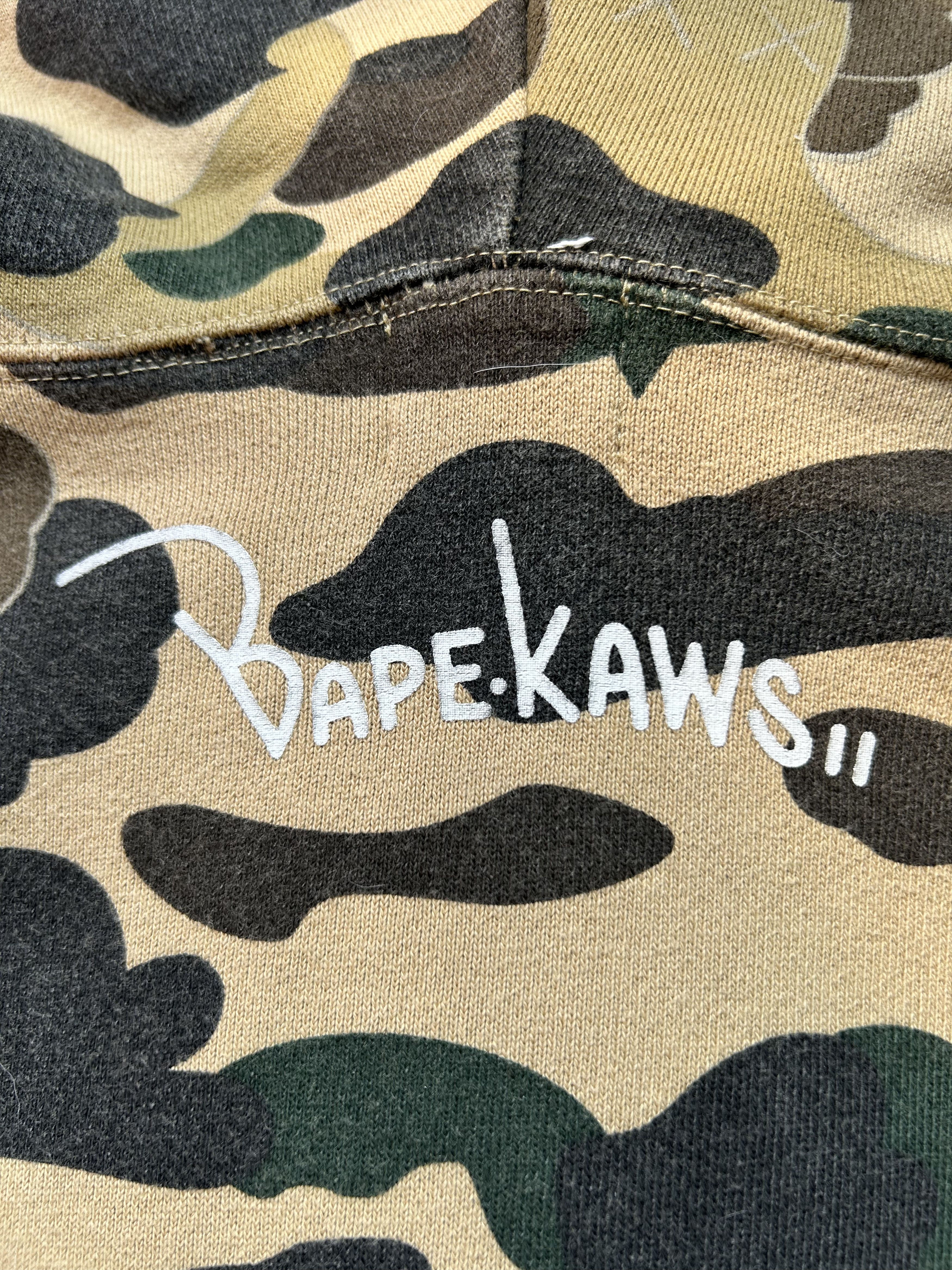 Bape × Kaws Bape x Kaws Bendy 1st Camo Full Zip Hoodie [Size M] Size US M / EU 48-50 / 2 - 9 Thumbnail