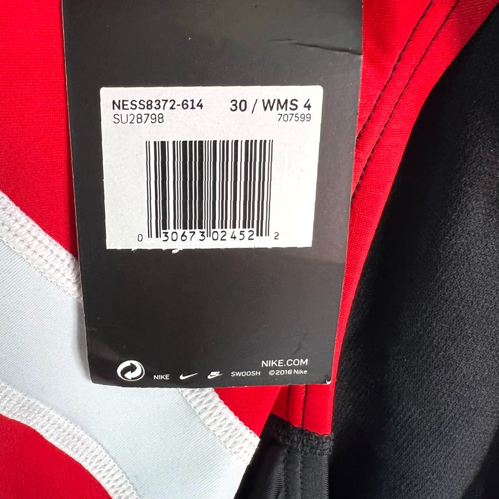 Nike Nike Sleeveless One Piece Bodysuit Women’s Size 4 Black Red Color Block swimsuit swimsuit Size S / US 4 / IT 40 - 4 Thumbnail
