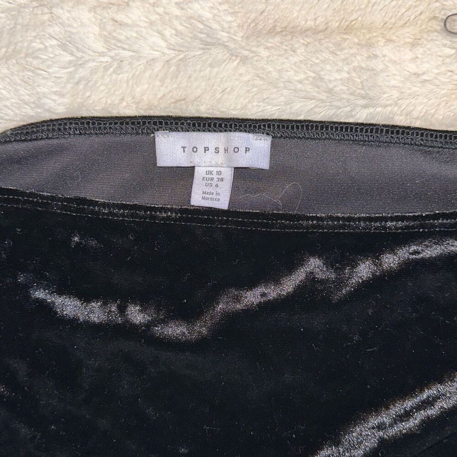 Topshop Topshop Black Velvet Off-Shoulder Long Sleeve Top | Sz 6 Size M / US 6-8 / IT 42-44 - 3 Thumbnail