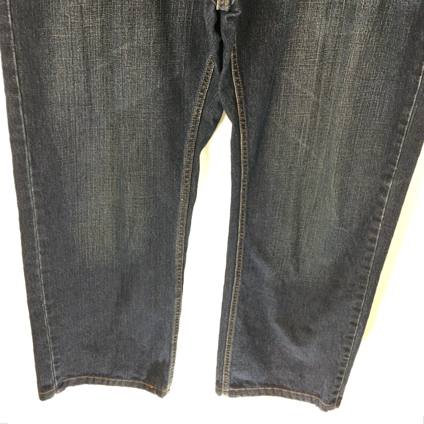 Levi's VINTAGE Levi's Men's Straight Leg Jeans 40x32 Blue Denim 90s Casual Relaxed Fit Size US 40 / EU 56 - 6 Thumbnail