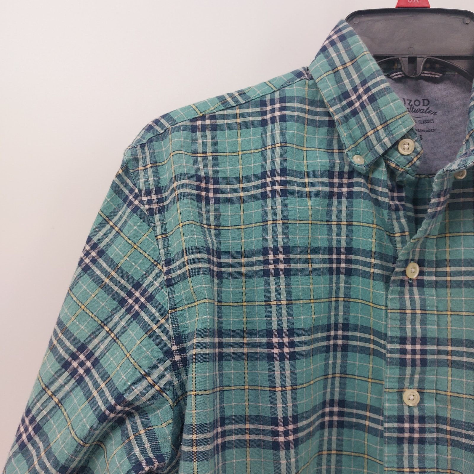 Izod Izod Saltwater Men's Relaxed Classic Plaid Button down S Size US S / EU 44-46 / 1 - 4 Thumbnail