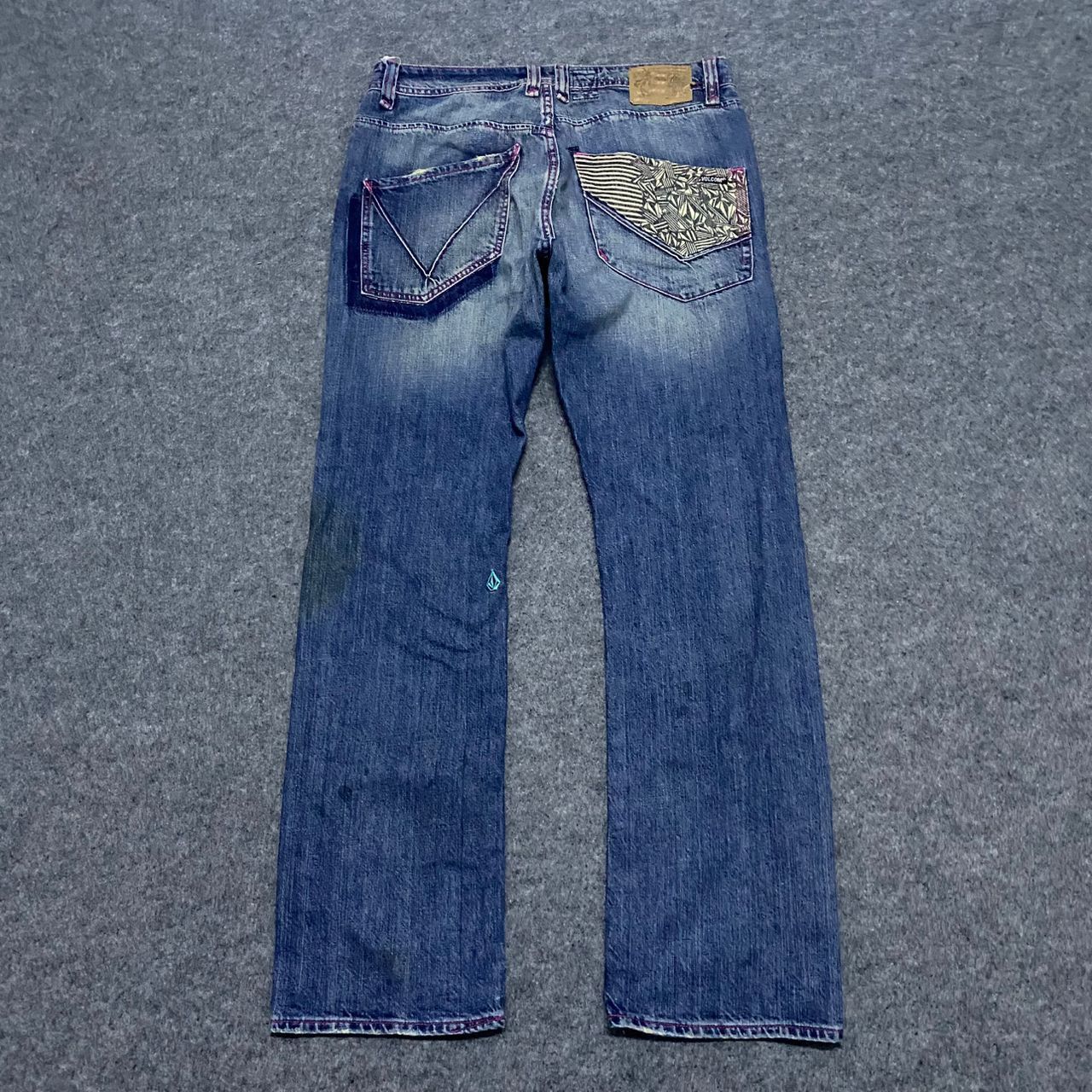Vintage 💥Best Offer💥Vintage Volcom Stone Distressed Denim Size US 35 - 2 Thumbnail
