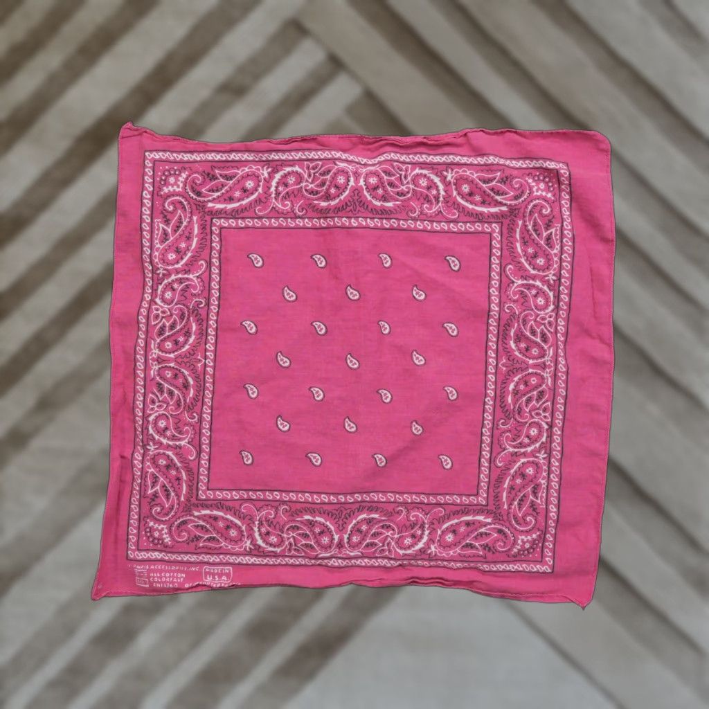 Vintage VINTAGE Paris Bandana Pink Paisley Handkerchief Men One Size Cotton Paisley Patterned Bandana Pink Vintage Paris Size ONE SIZE - 1 Thumbnail