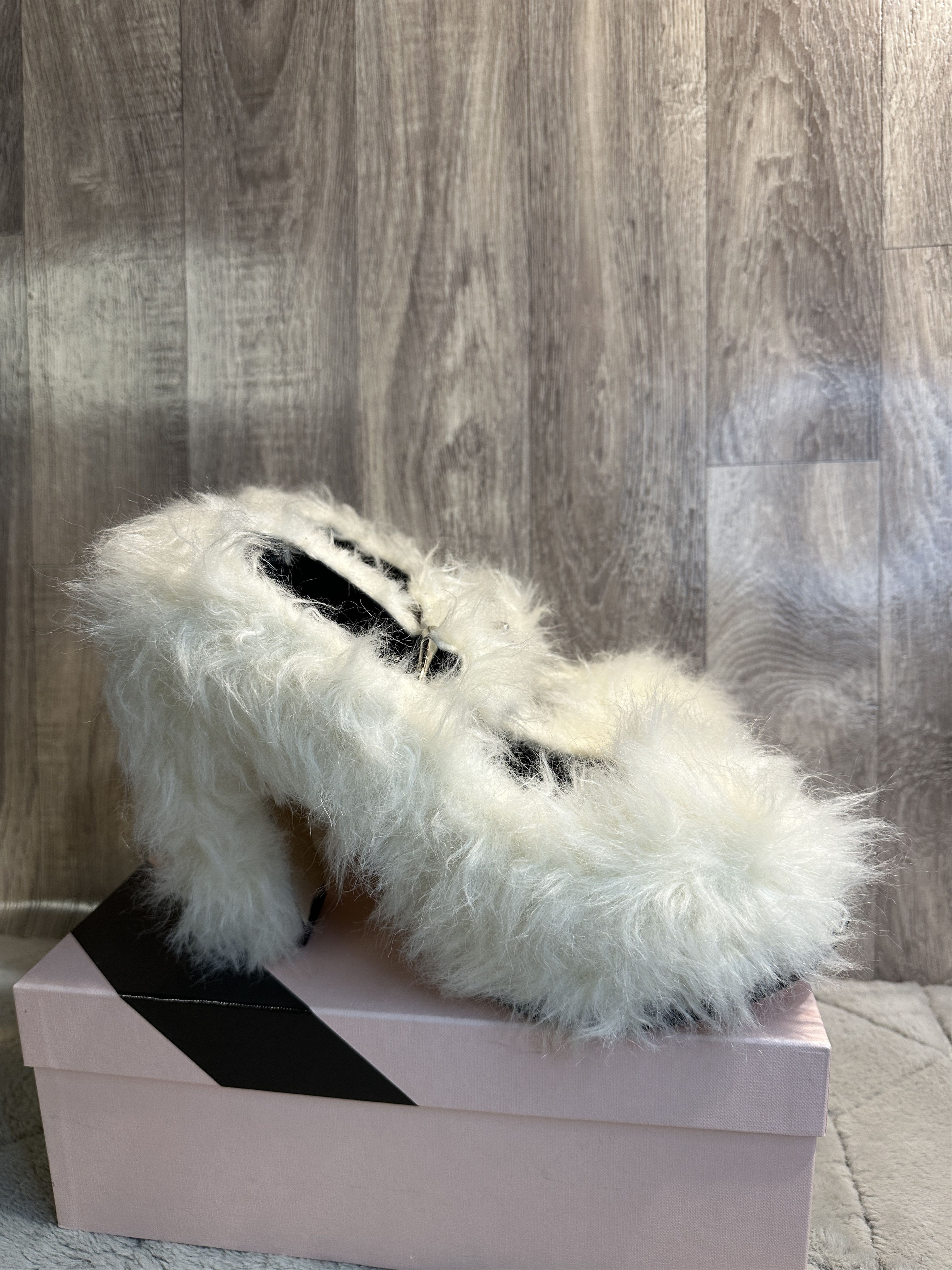MSGM faux-fur buckled pumps 41