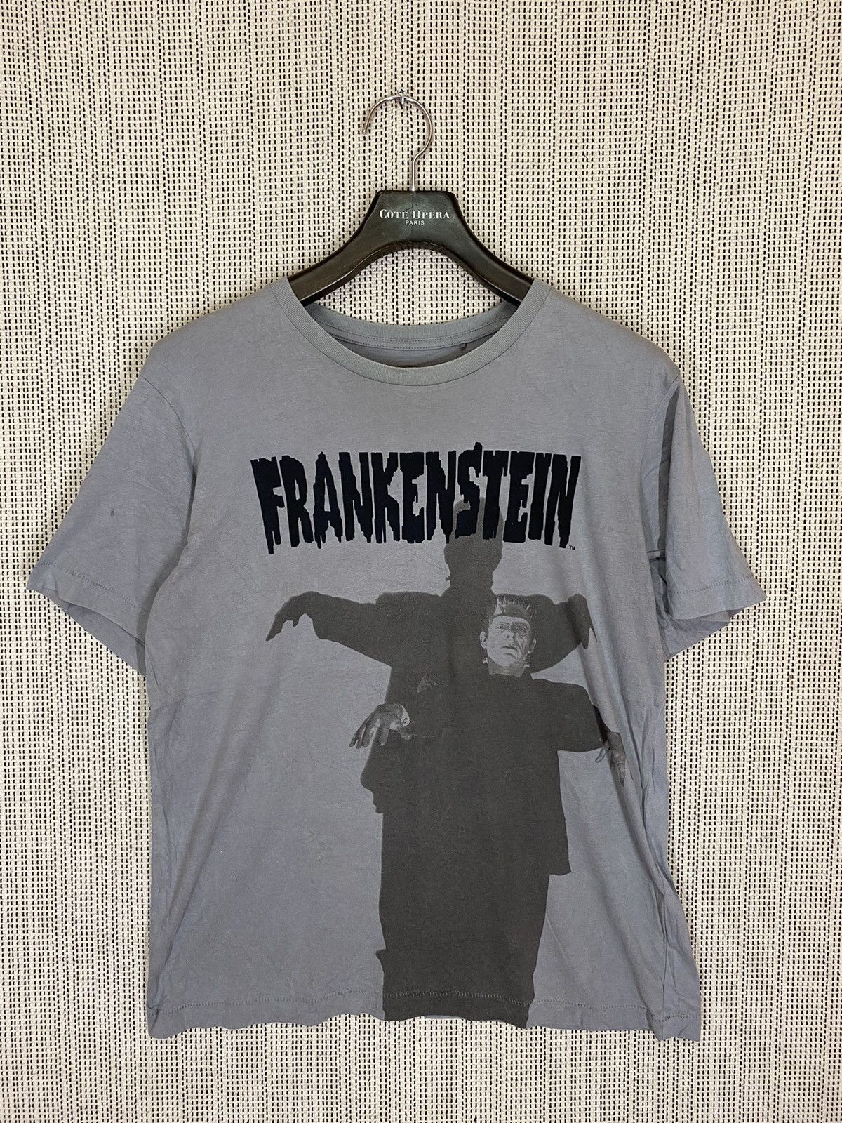 Uniqlo ‼️UNIQLO X FRANKENSTEIN HORROR MOVIE TSHIRT‼️ Size US L / EU 52-54 / 3 - 1 Thumbnail