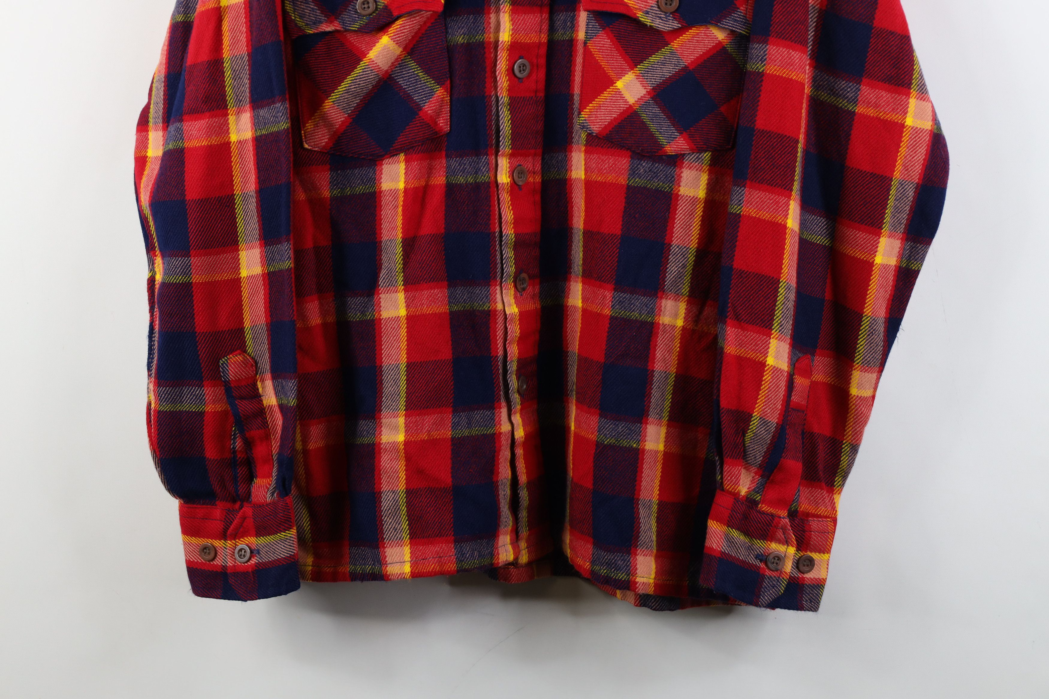 Vintage Vintage 70s Streetwear Knit Collared Button Shirt Plaid Size US M / EU 48-50 / 2 - 3 Thumbnail
