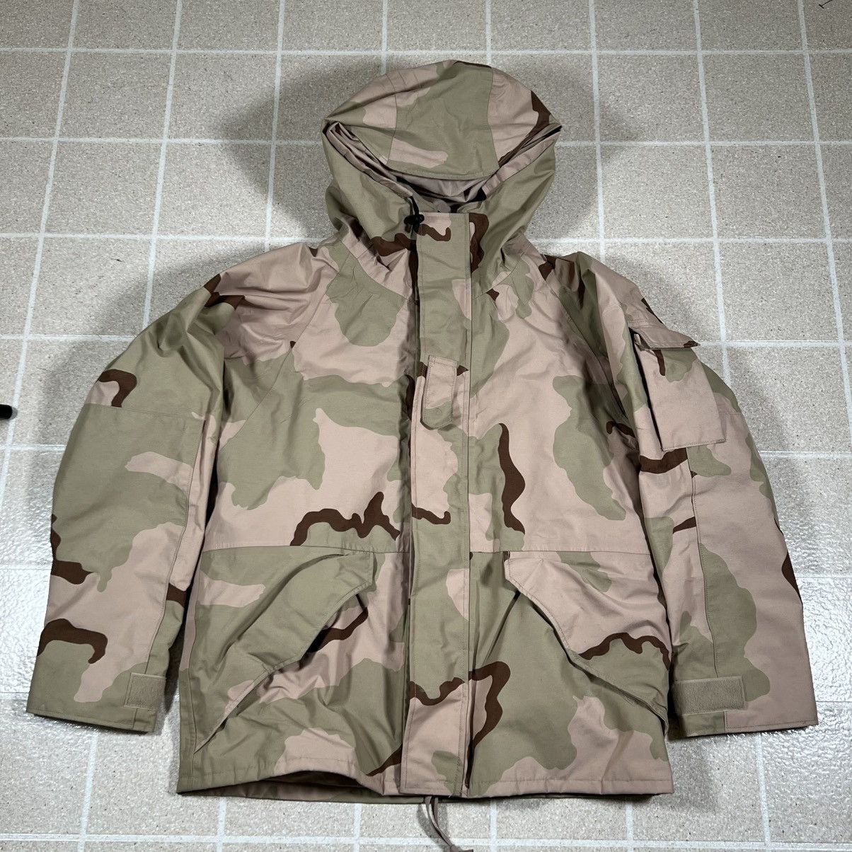 Other US MILITARY ECWCS GORE TEX COLD WEATHER DESERT CAMO PARKA Size US M / EU 48-50 / 2 - 1 Thumbnail