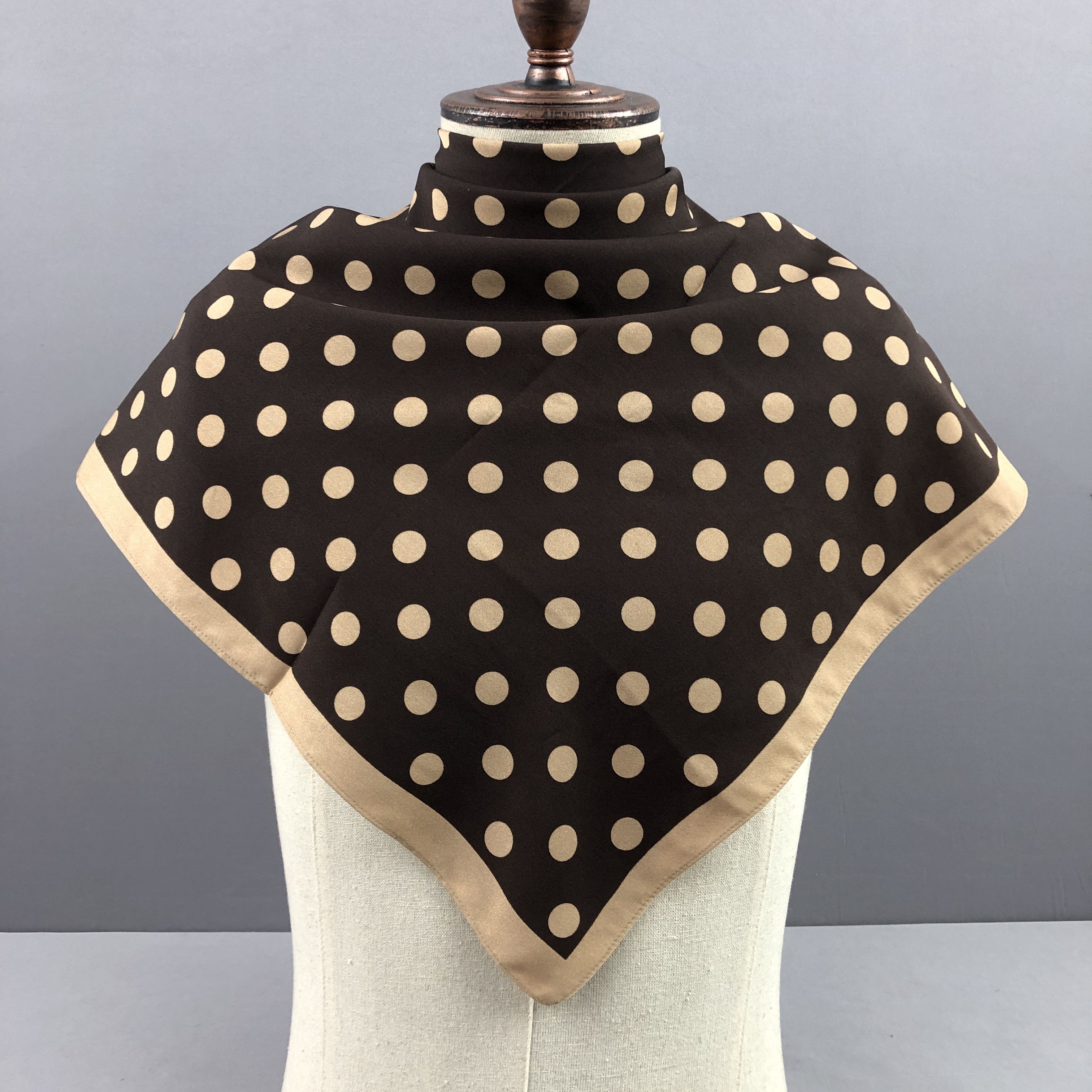 Japanese Brand Vintage Lady Hamilton Square Scarf Twill Stole Wraps Scarves Size ONE SIZE - 2 Thumbnail