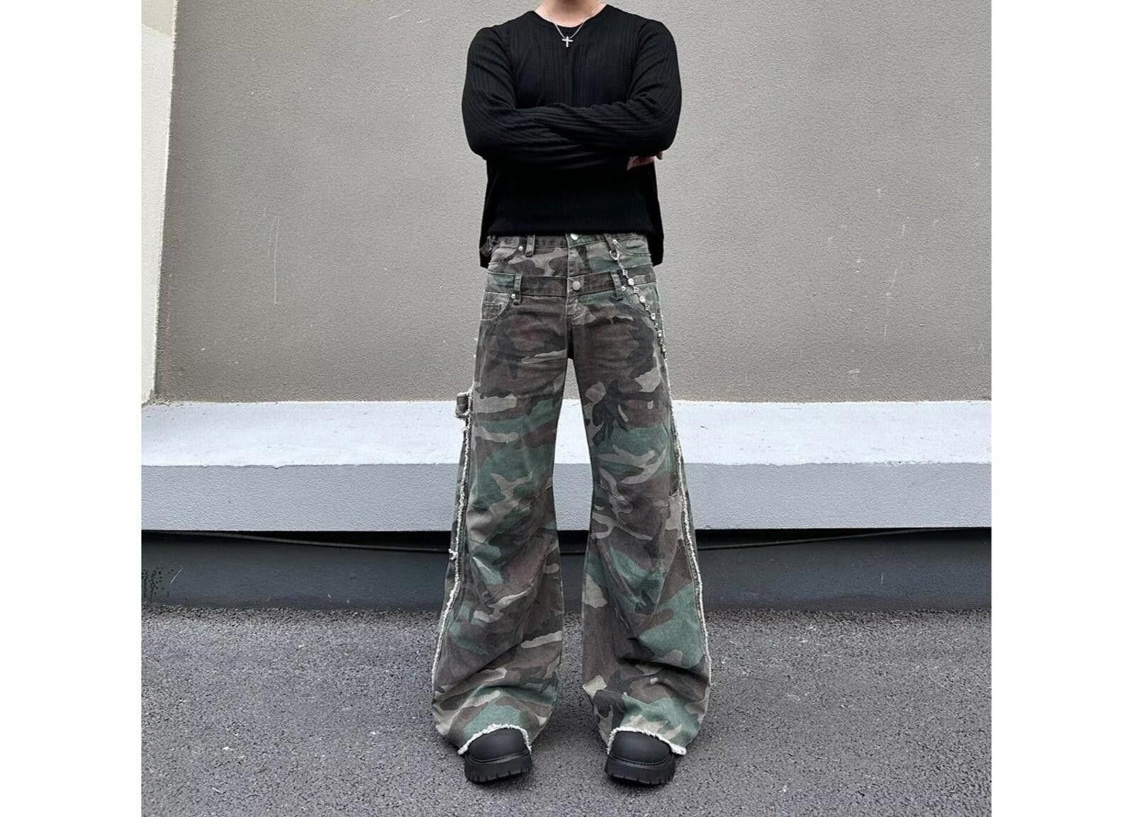 Other Double Waist Camo Wide Leg Cargo Pants, Stacked Flared Pants Size US 28 / EU 44 - 2 Thumbnail