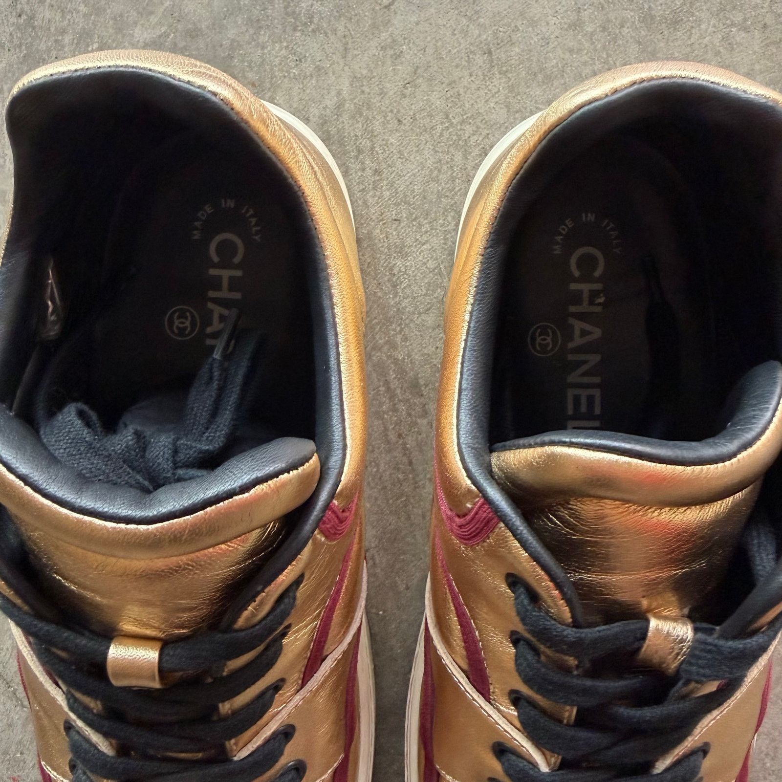 Chanel Chanel Metallic Satin Lambskin Lowtop Sneakers Size US 6.5 / IT 36.5 - 5 Thumbnail