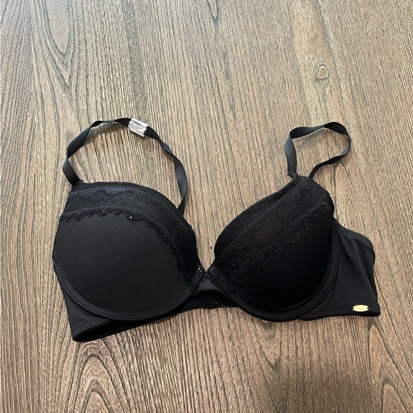 Jessica Simpson Jessica Simpson Black Lace Padded T-Shirt Bra Size 34C Size ONE SIZE - 1 Thumbnail