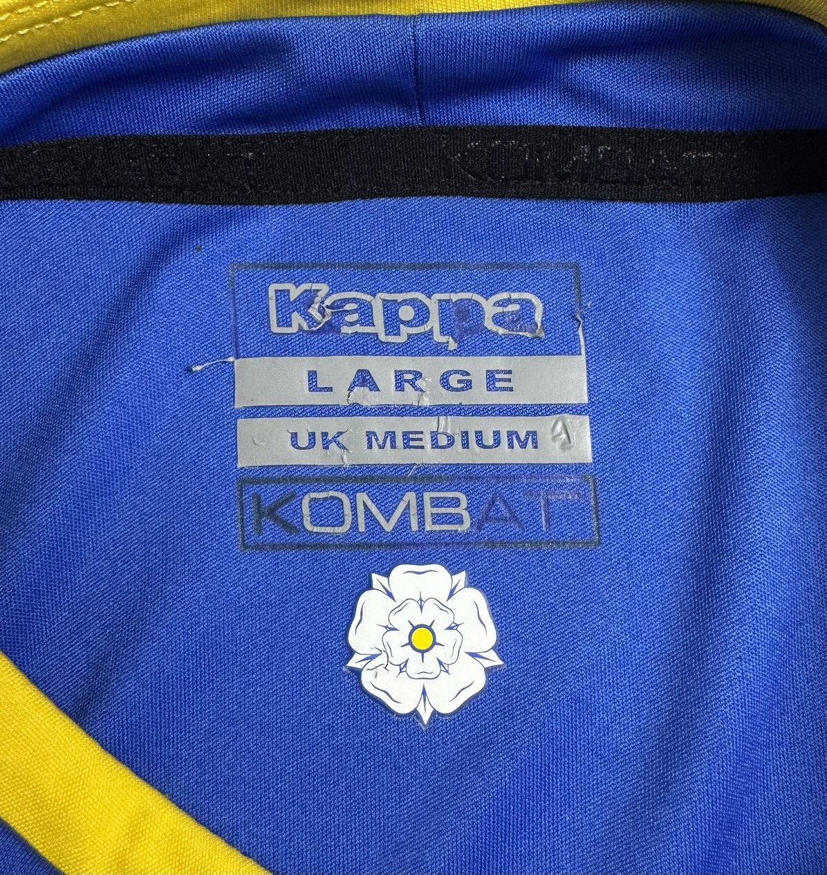 Kappa Leeds United 2016 2017 Away Shirt Soccer Jersey Kappa Size US L / EU 52-54 / 3 - 8 Thumbnail