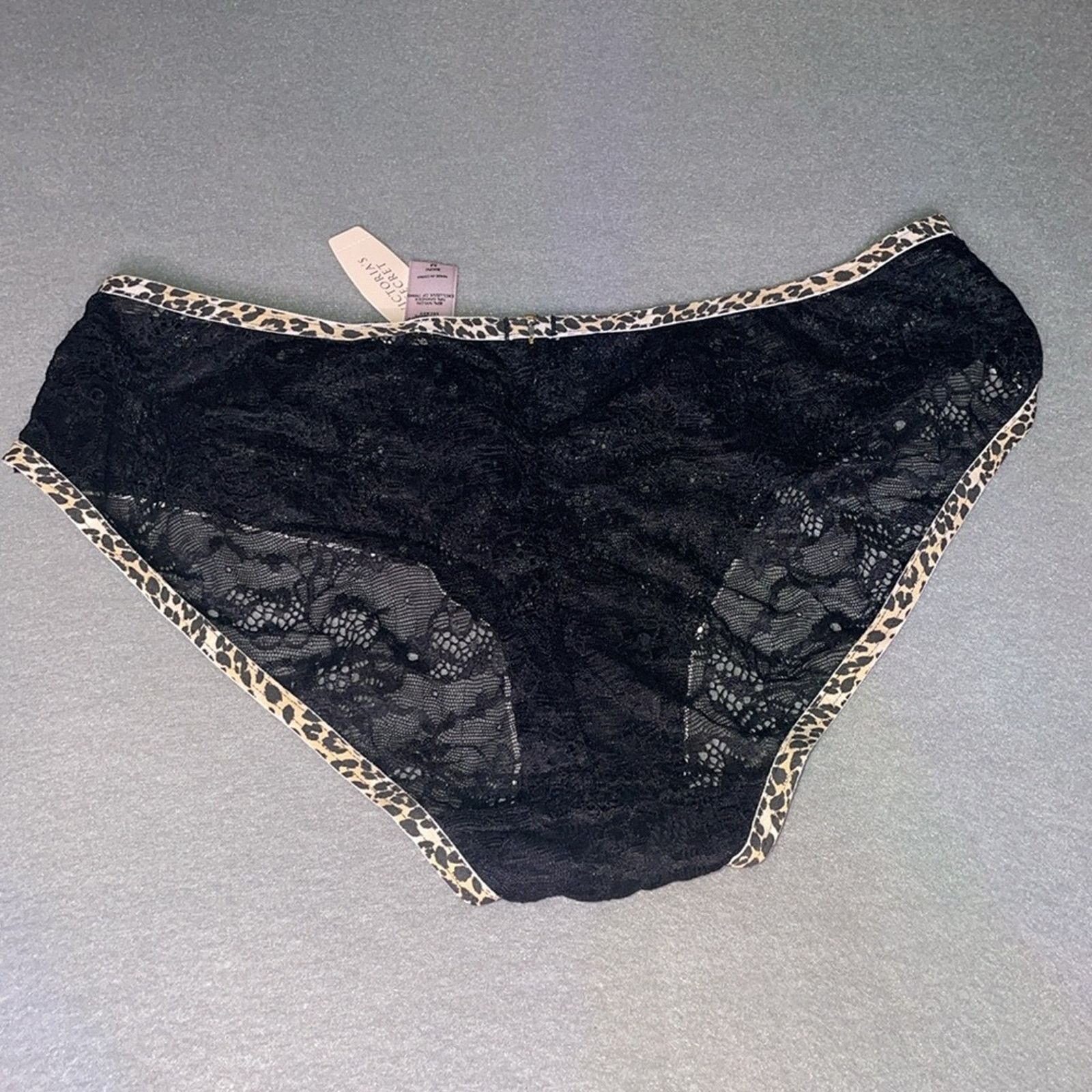 Victoria's Secret Victoria’s Secret Very Sexy Lace Panty Leopard Trim Panties Size ONE SIZE - 7 Thumbnail