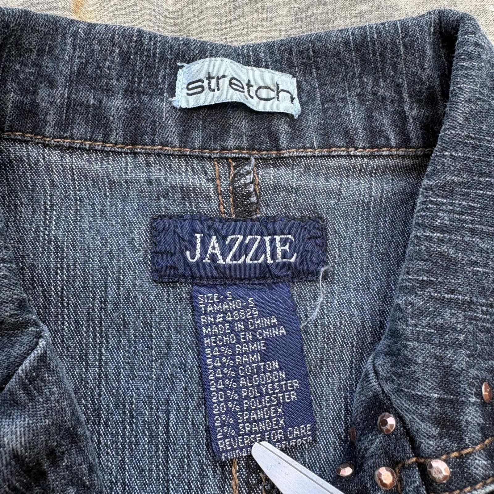 Vintage Vintage Y2K Dark Wash Denim Studded Western Grunge Vest Size S / US 4 / IT 40 - 2 Thumbnail