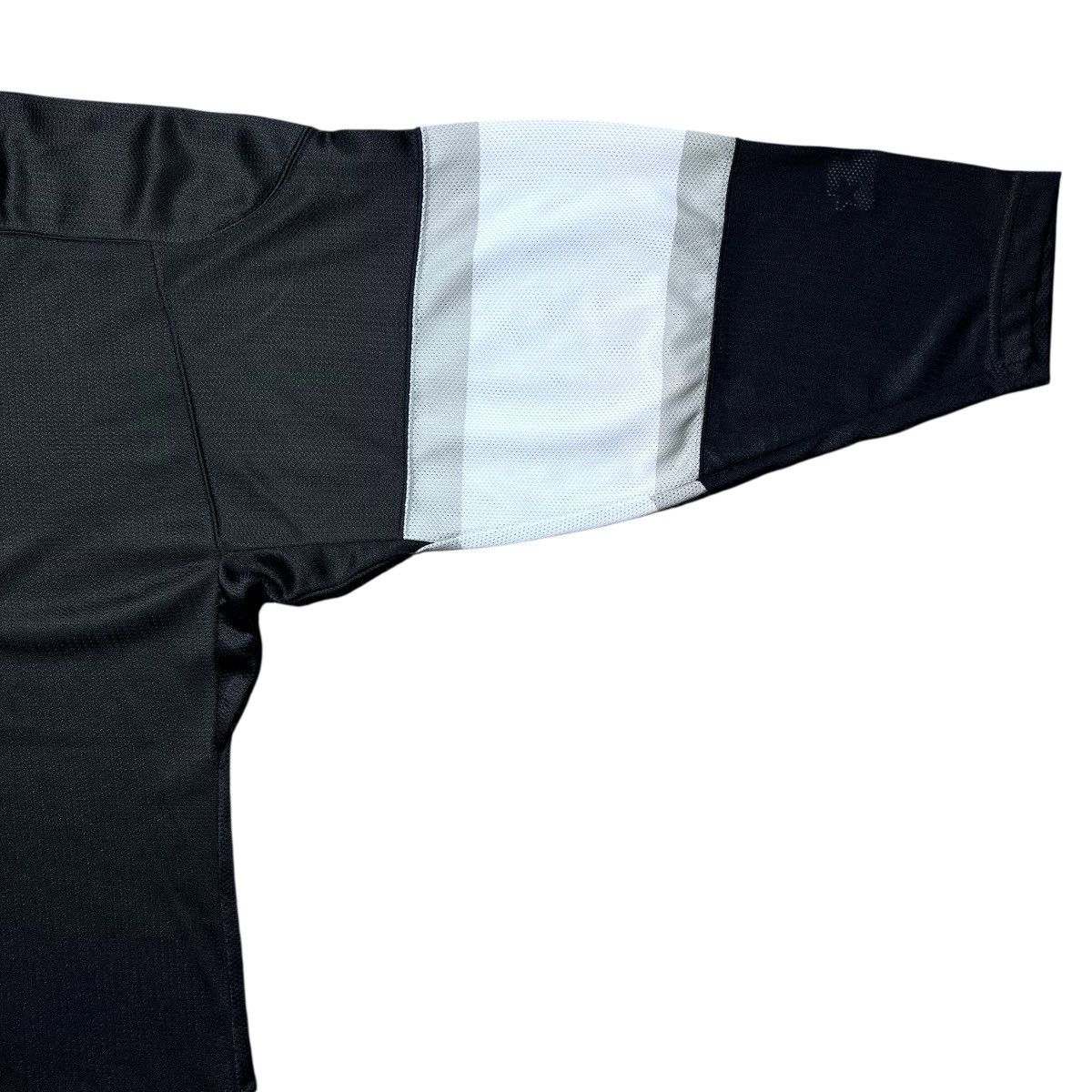 Starter 1990s NHL Los Angeles Kings Starter Black Spell Out Jersey Size US L / EU 52-54 / 3 - 7 Thumbnail