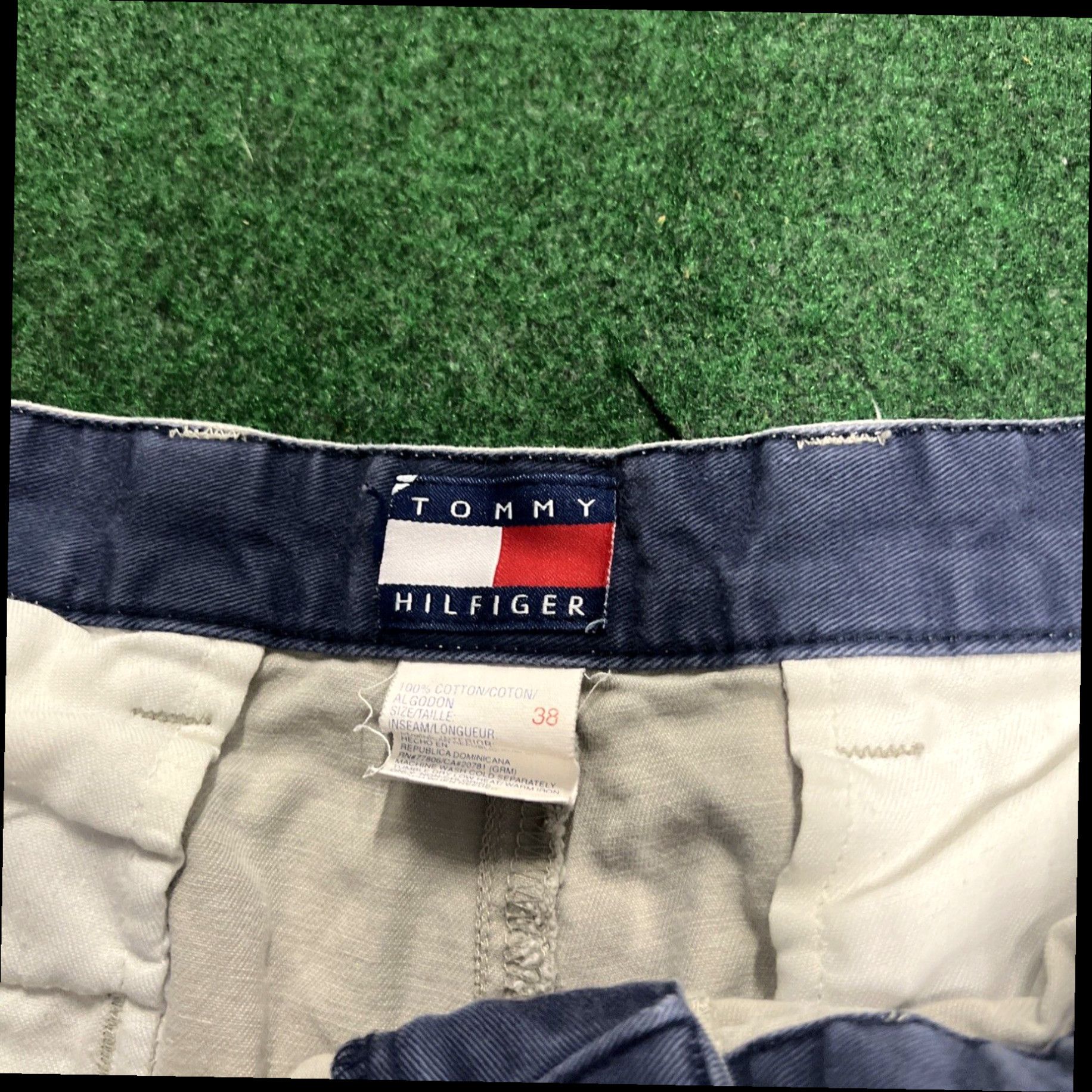 Tommy Hilfiger Tommy Hilfiger Mens Chino Shorts 38 Measures 34 Beige 100% Cotton Vintage Size US 34 / EU 50 - 5 Thumbnail
