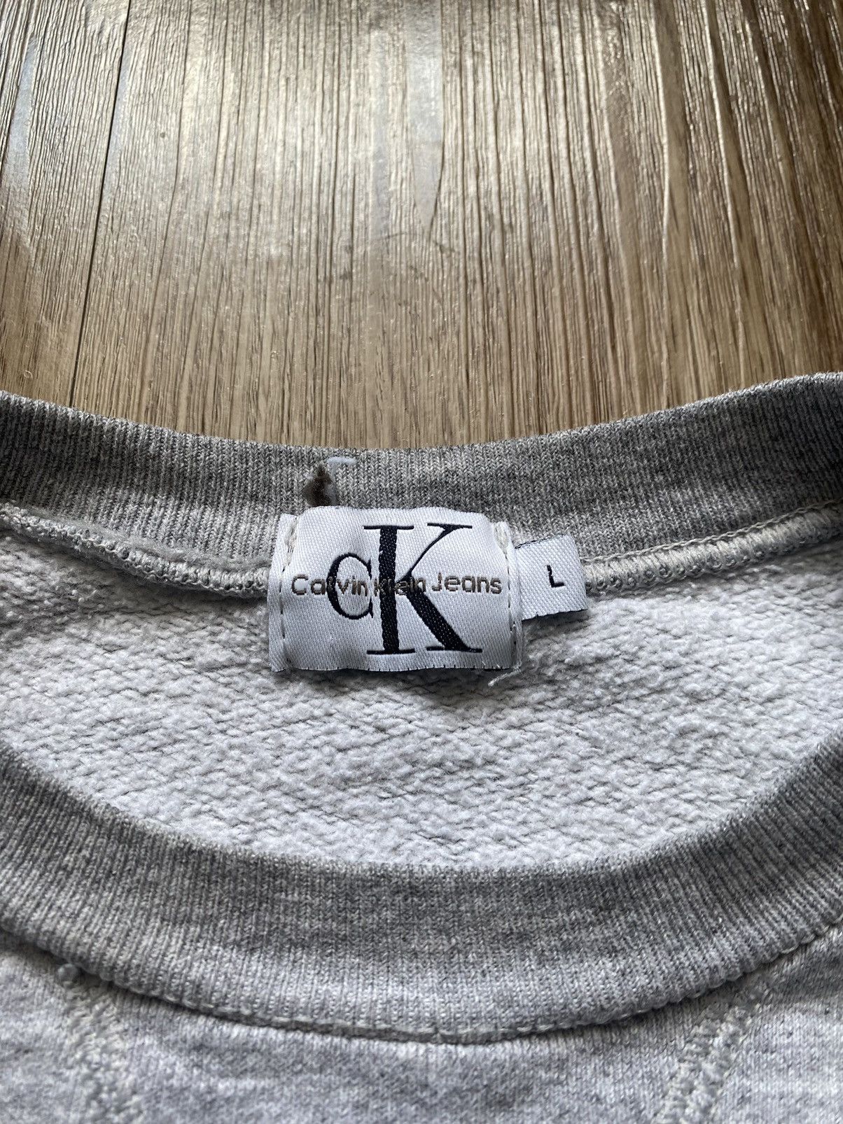 Calvin Klein VINTAGE Y2K CALVIN KLEIN JEANS CENTER LOGO SWEATSHIRT Size US L / EU 52-54 / 3 - 5 Thumbnail