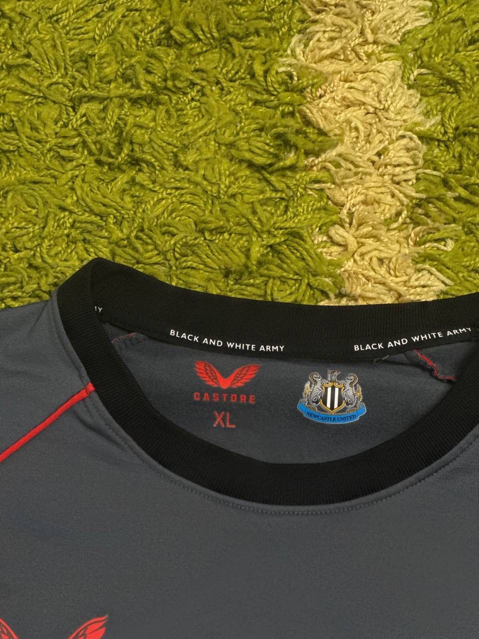 Castore Newcastle United Castore Training Jersey 2021 2022 Soccer Size US XL / EU 56 / 4 - 3 Thumbnail
