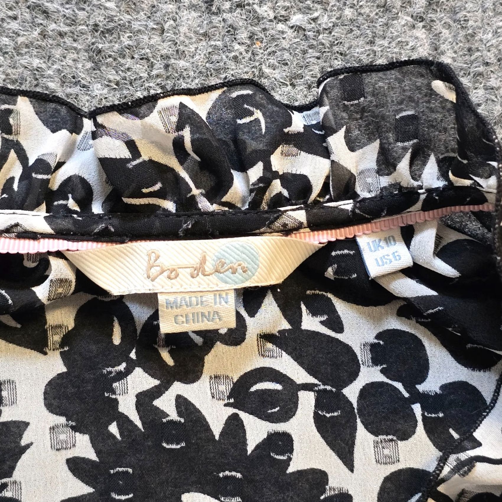 Boden Boden Top Women Size 6 Black White Floral Sheer Lightweight V Neck Casual Career Blouse Adults Womens Size M / US 6-8 / IT 42-44 - 4 Thumbnail