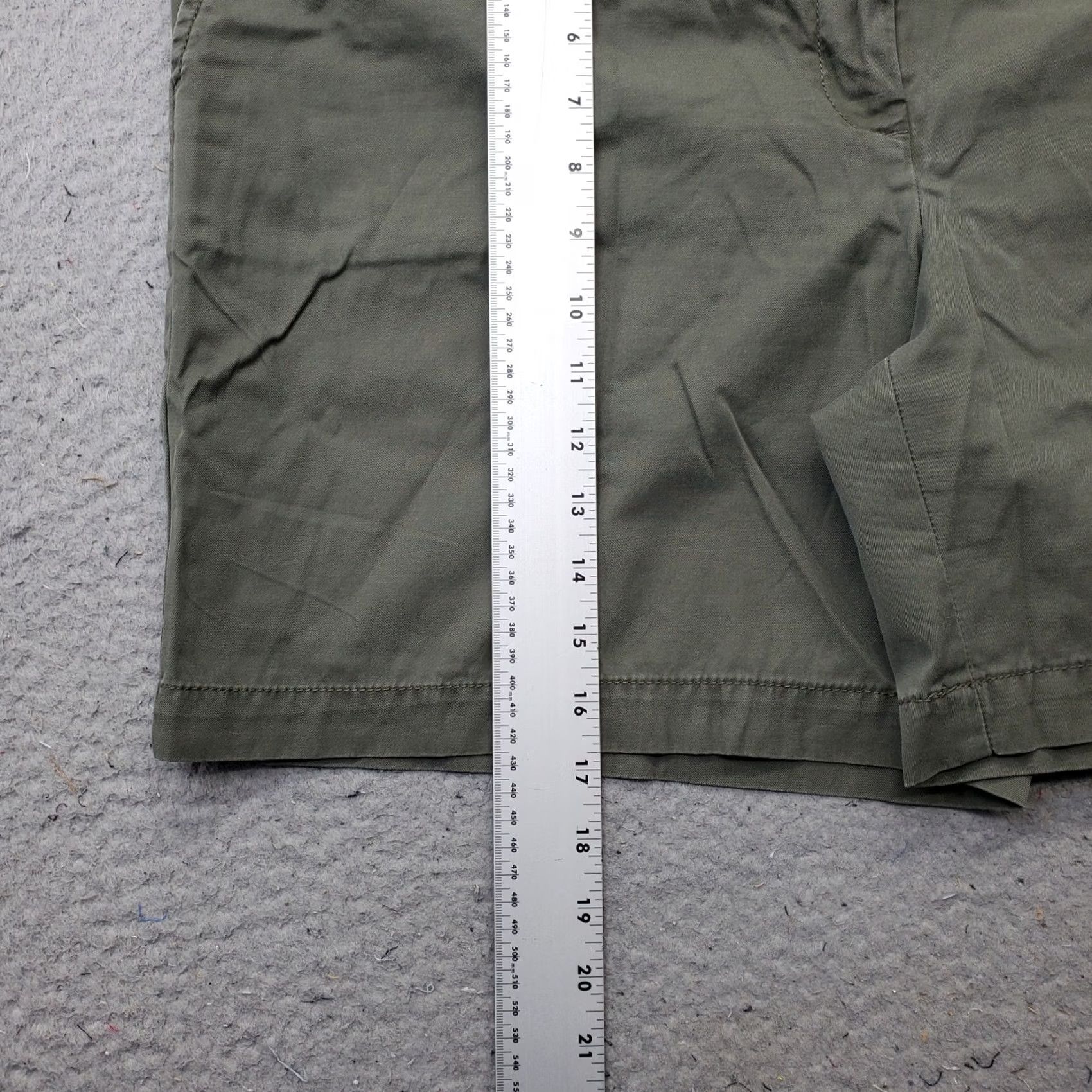 Lands' End Lands' End Chino Shorts Womens 16 Green Flat Front Outdoor Comfort Slash Pocket Outdoor Women's 16 Green Pants Shorts Wom ens Size 38" / US 16 / IT 52 - 3 Thumbnail