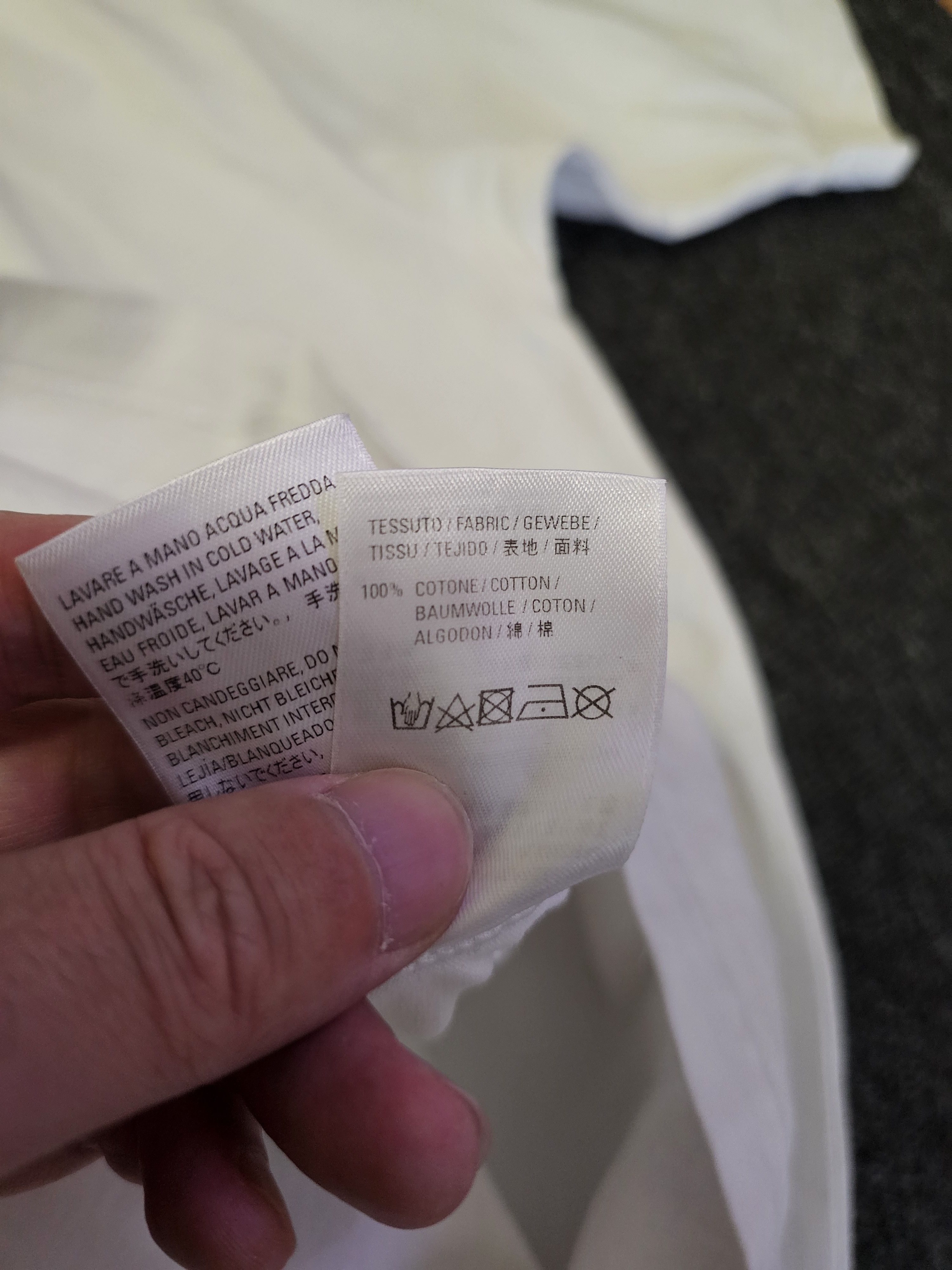 Balenciaga Balenciaga Men's White Oversized T-Shirt XXS Size US XXS / EU 40 - 7 Thumbnail