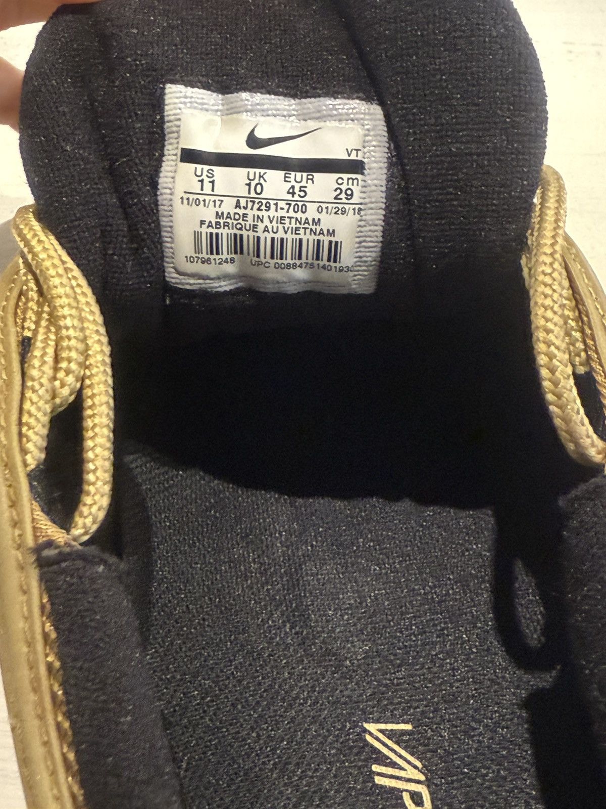 Nike Nike - 2018 Air Vapormax 97 Metallic Gold Size US 11 / EU 44 - 5 Thumbnail