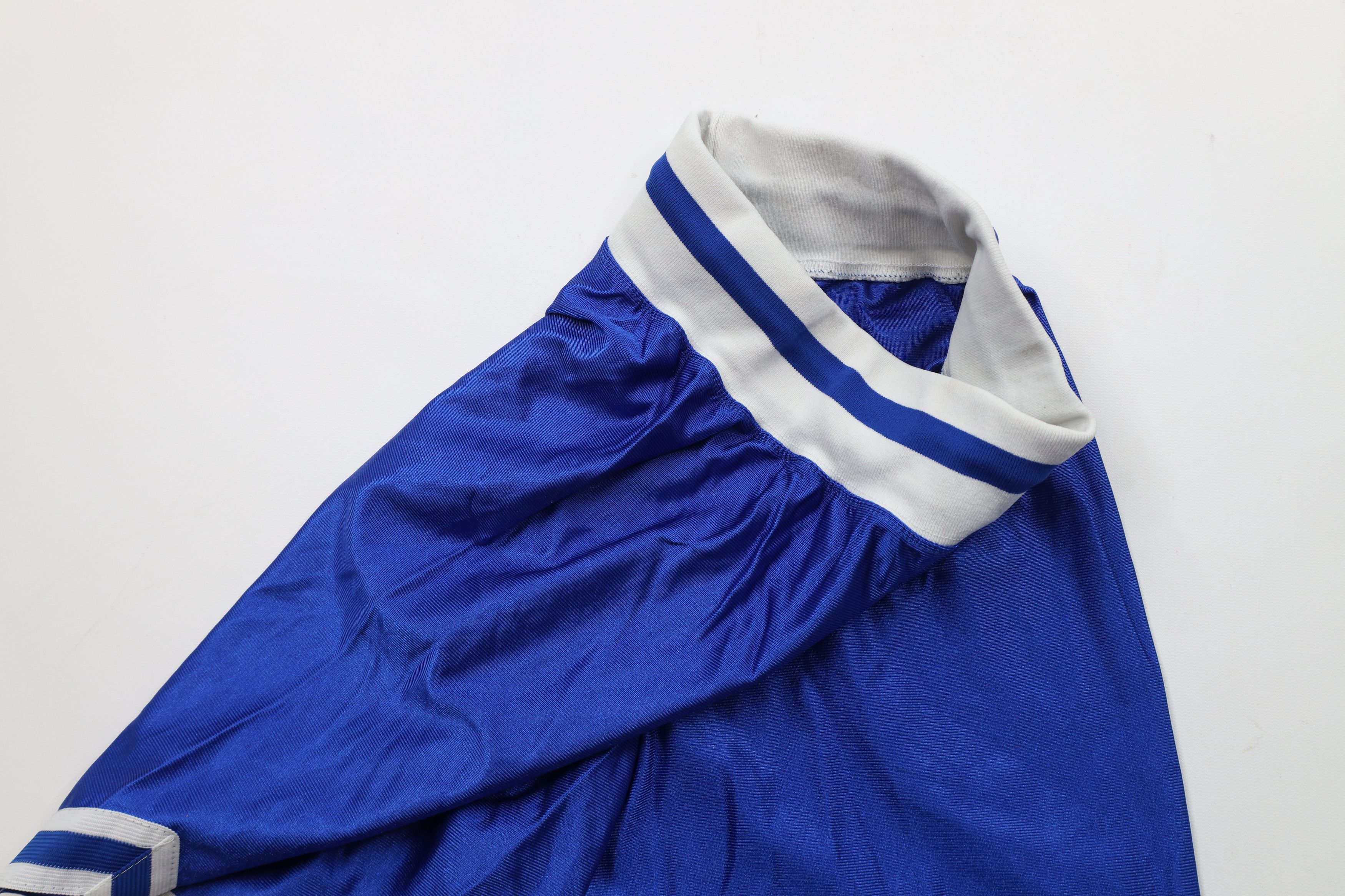 Vintage Vintage 90s Streetwear Nylon Basketball Shorts Blue USA Size US 30 / EU 46 - 5 Thumbnail