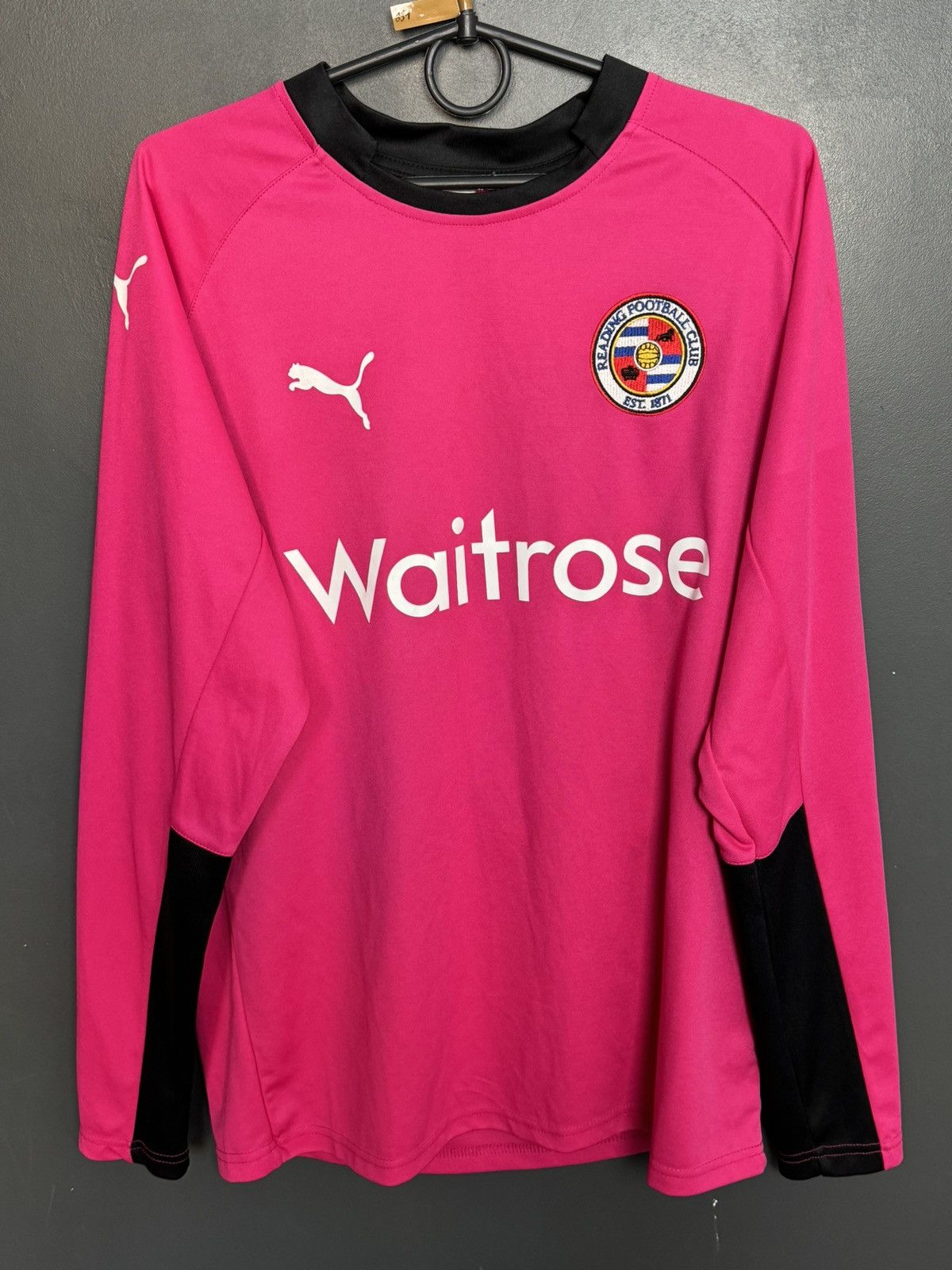 Puma Reading 14/15 Goalkeeper Football Jersey Size US M / EU 48-50 / 2 - 1 Thumbnail