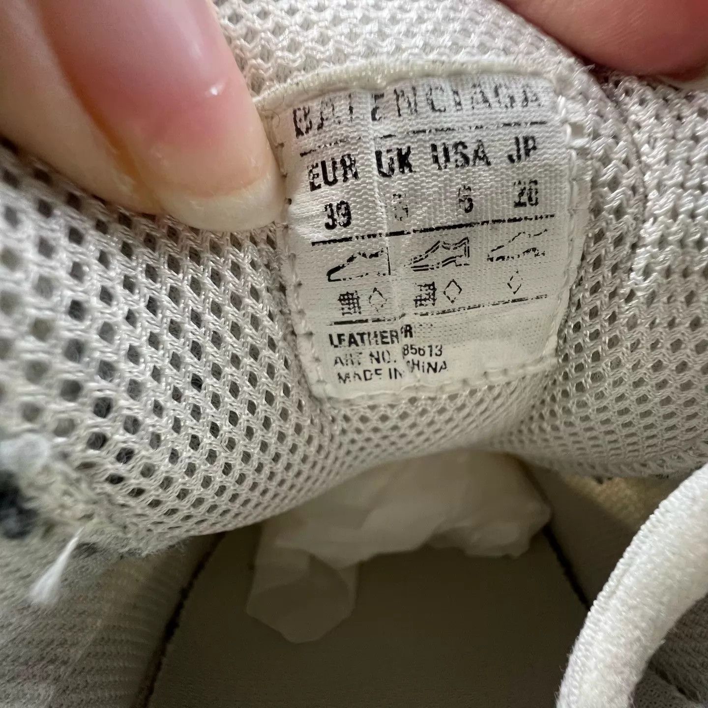 Balenciaga Balenciaga Tire Sneaker White/Black EU 39 Size US 8.5 / IT 38.5 - 8 Thumbnail