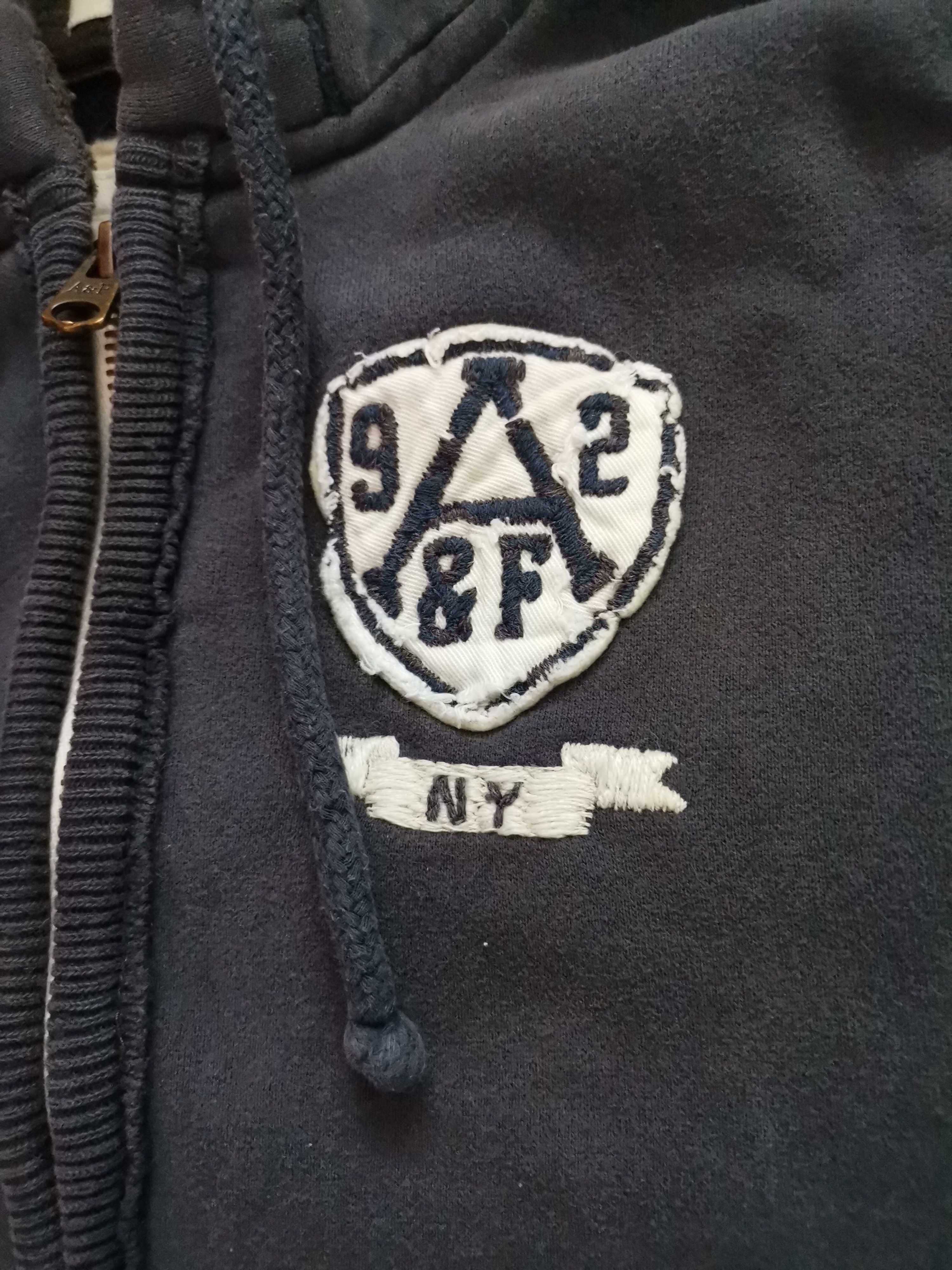 Abercrombie & Fitch Abercrombie & Fitch Zip Up Hoodie Size US M / EU 48-50 / 2 - 2 Thumbnail