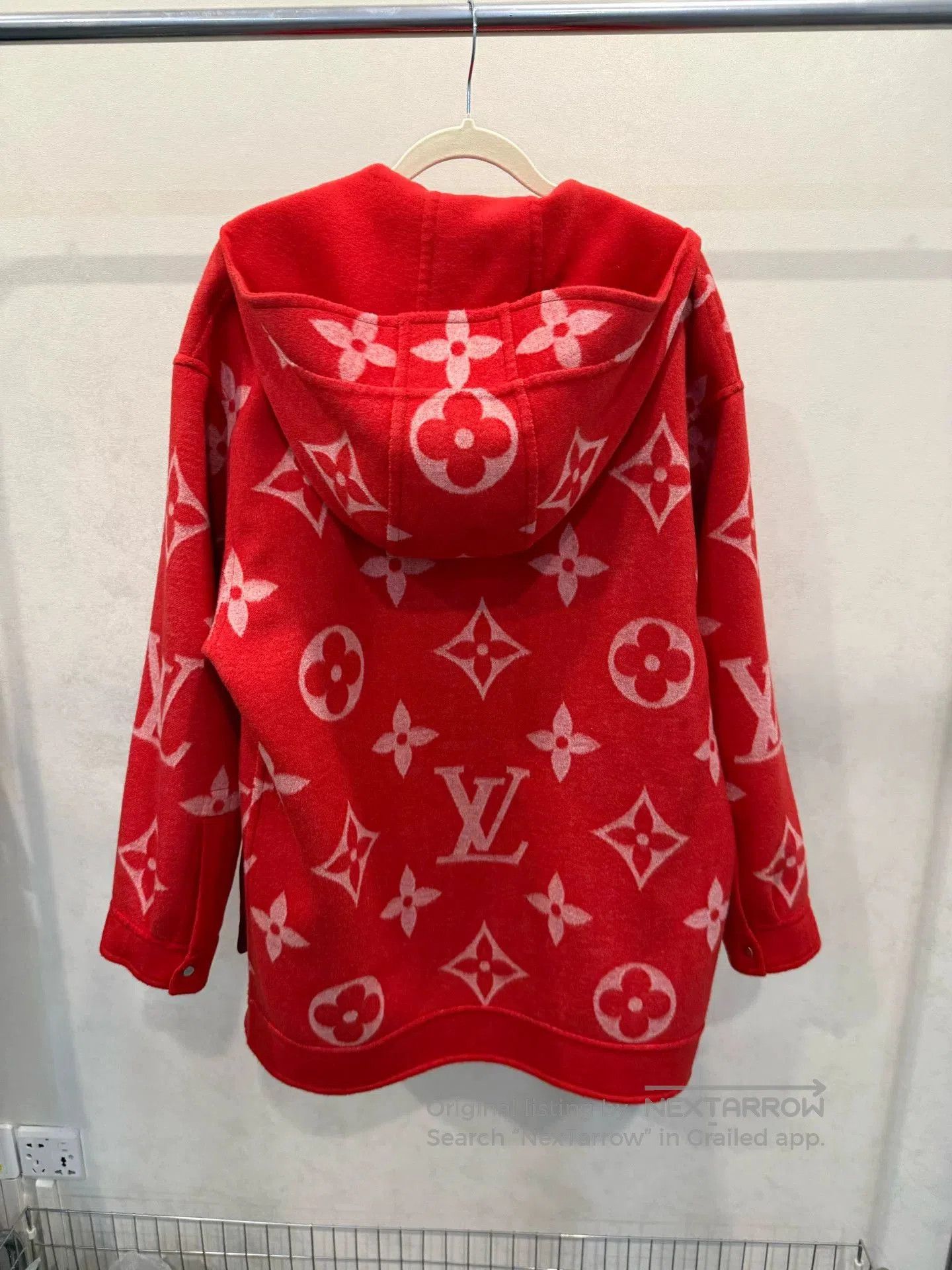 Louis Vuitton Louis Vuitton Red Hoodie with Trim. Size US M / EU 48-50 / 2 - 4 Thumbnail