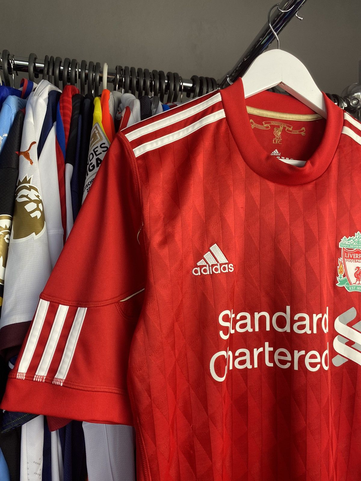 Adidas 2010/11 ADIDAS LIVERPOOL HOME SOCCER FOOTBALL JERSEY SHIRT Size US M / EU 48-50 / 2 - 3 Thumbnail