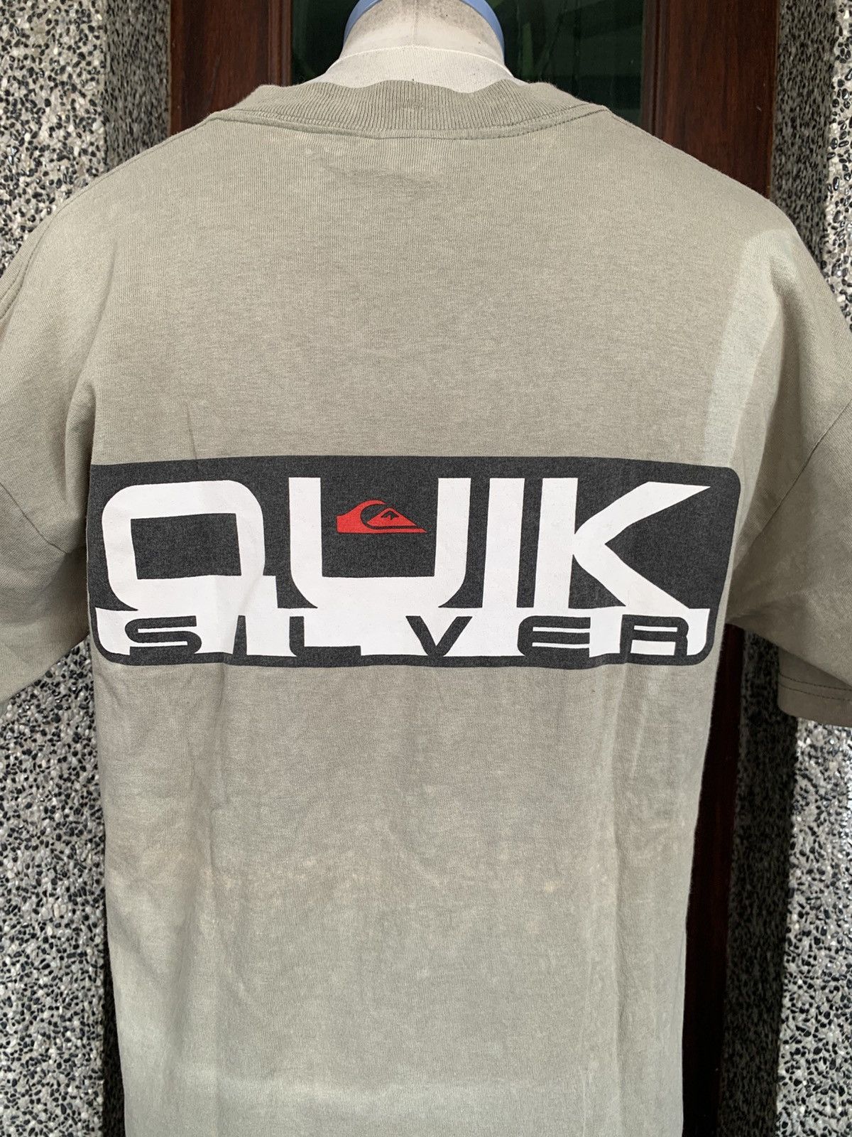 Quiksilver Vintage Quiksilver Surf / Surfing T shirt Size US M / EU 48-50 / 2 - 2 Thumbnail