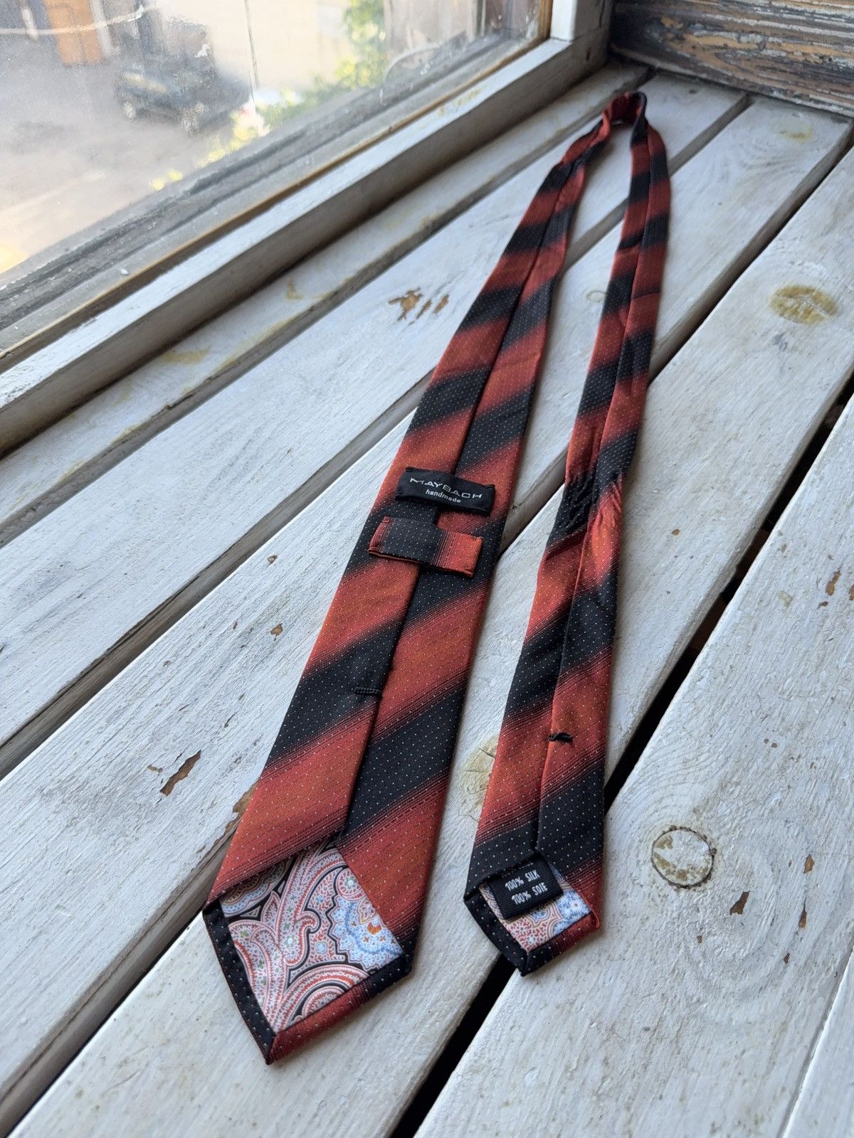 Mercedes-Benz Maybach Designer Tie – Luxury Striped Menswear Accessory Size ONE SIZE - 1 Thumbnail