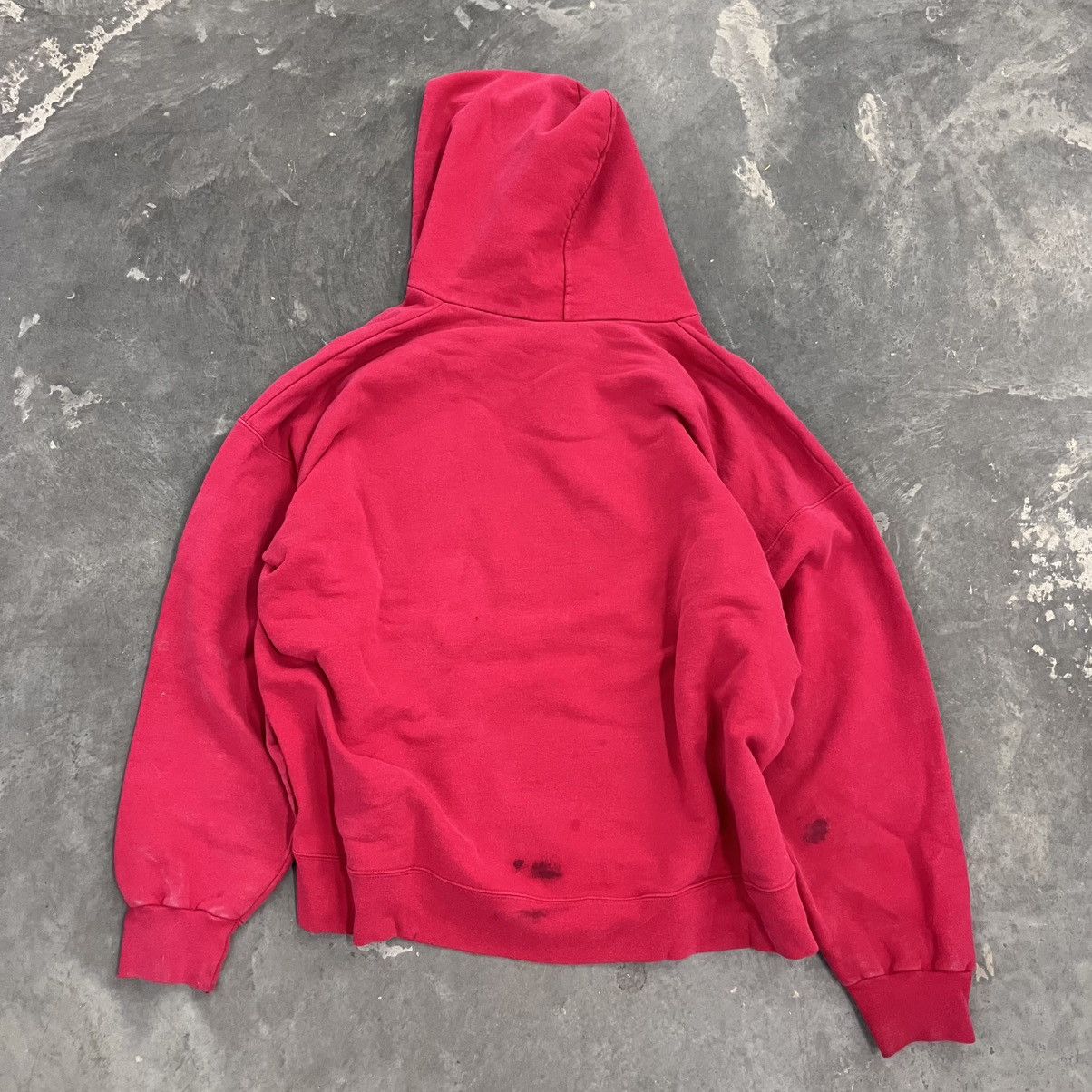 Hanes × Vintage Vintage 1990's faded thrashed n distressed Red Hanes hoodie Size US XL / EU 56 / 4 - 4 Thumbnail