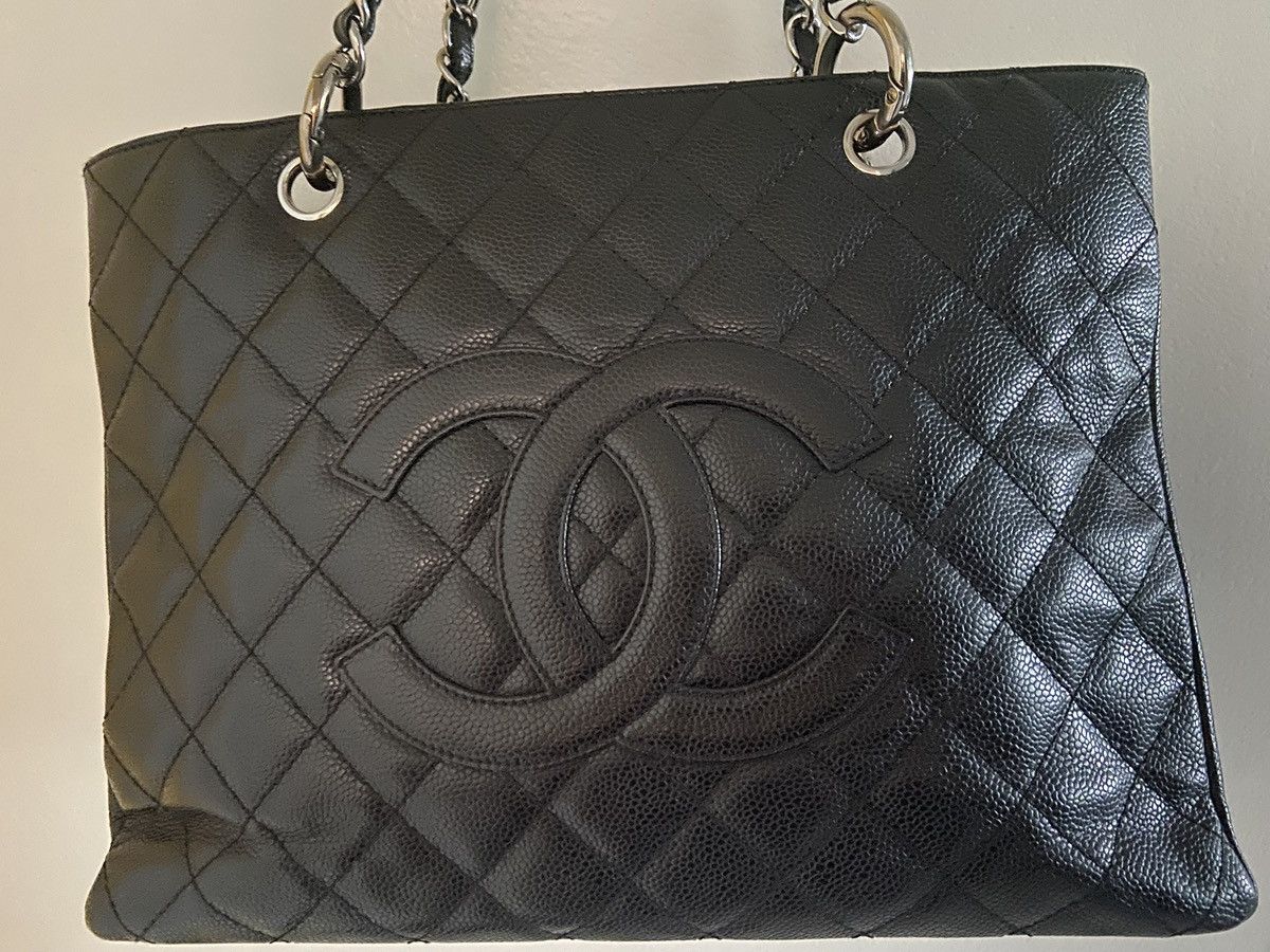 Chanel Black Cavier Quilted Chanel Tote Size ONE SIZE - 2 Thumbnail
