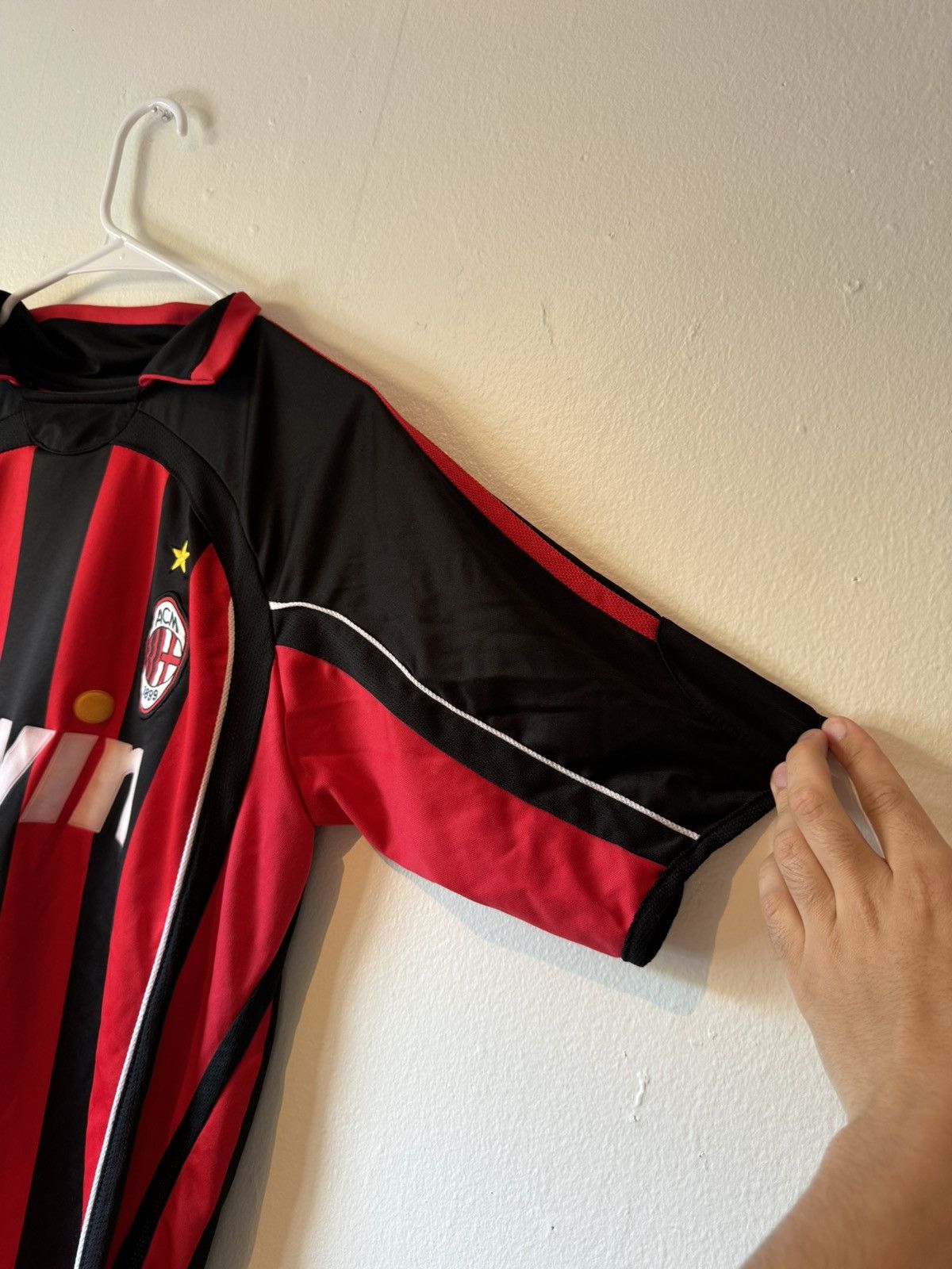 Other Ronaldo Nazario R9 AC Milan Soccer Jersey #99 Size Small Men Size US S / EU 44-46 / 1 - 3 Thumbnail
