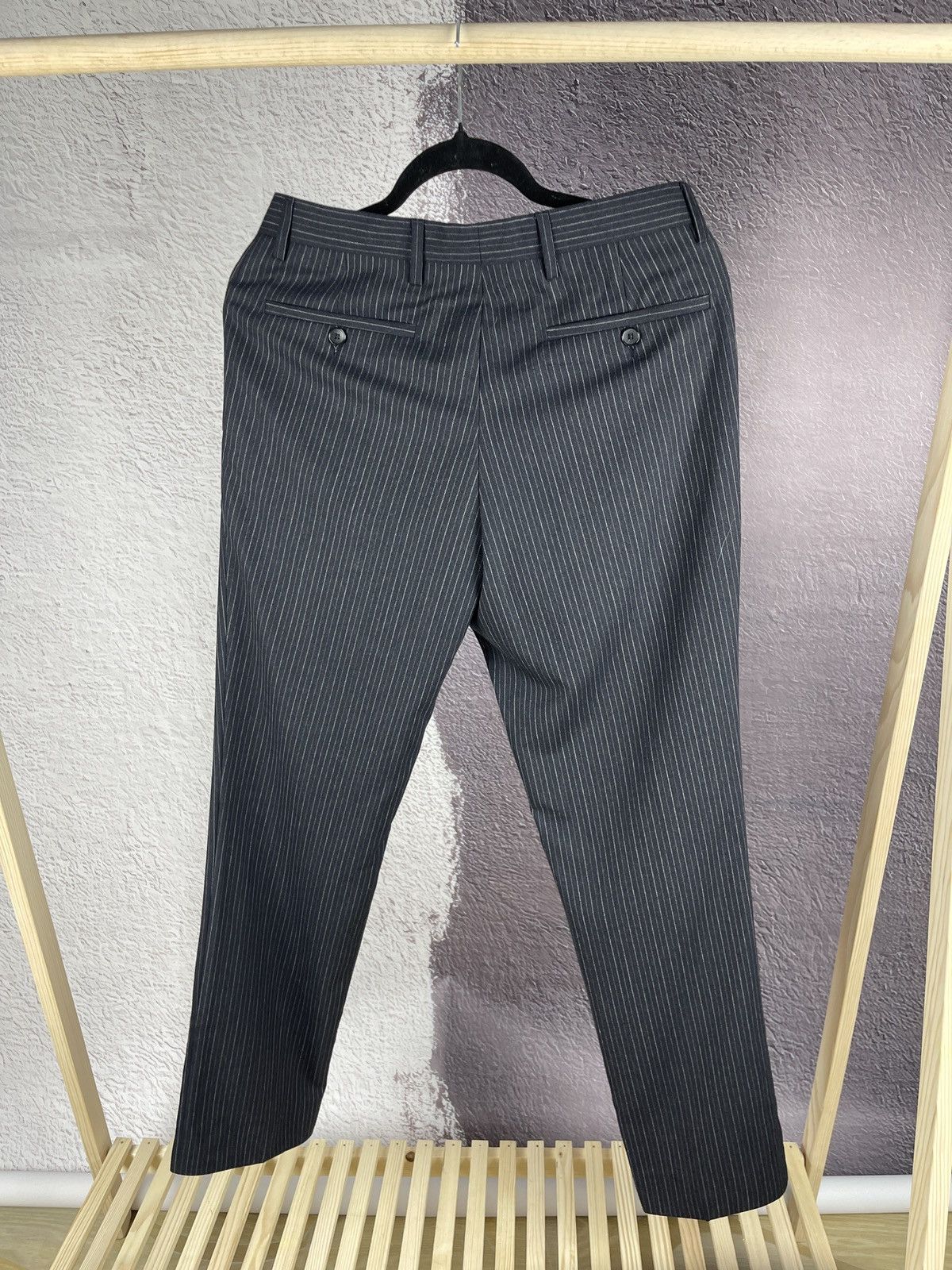 Paoloni Paoloni wool black striped 2 button 2 pcs suit made in Italy Size 36R - 24 Thumbnail