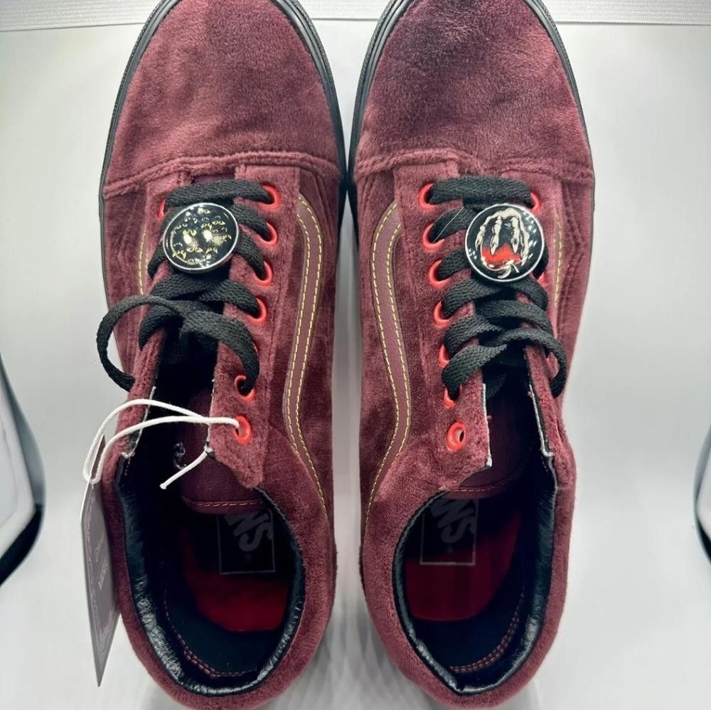 Disney × Vans Vans x Disney 'Poison Apple' Cross Sneakers *LIMITED EDITION Size US 9.5 / IT 39.5 - 6 Thumbnail